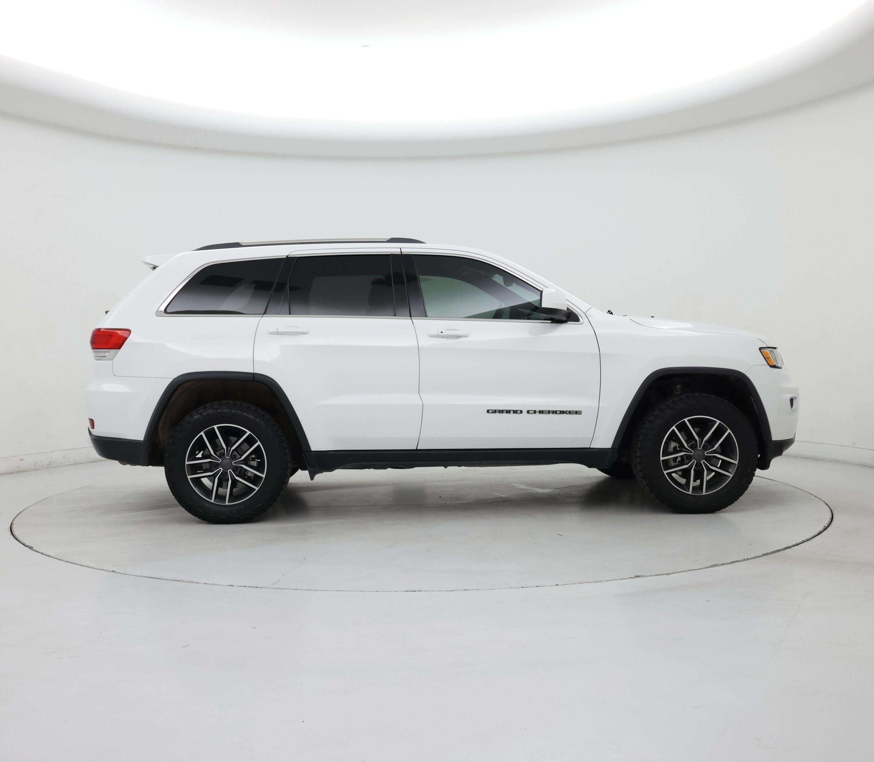 Thumbnail: 2019 Jeep Grand Cherokee - 7