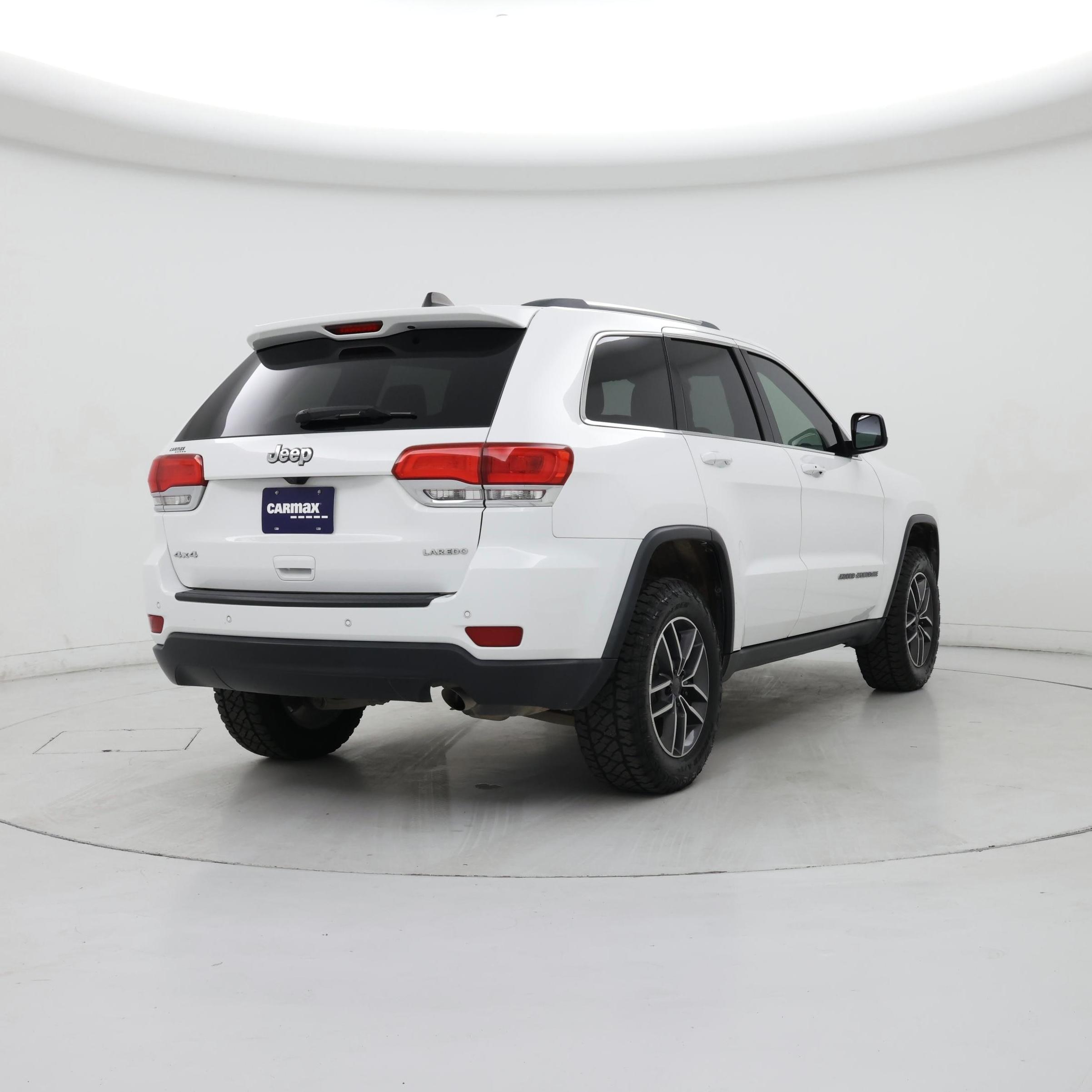 Thumbnail: 2019 Jeep Grand Cherokee - 8