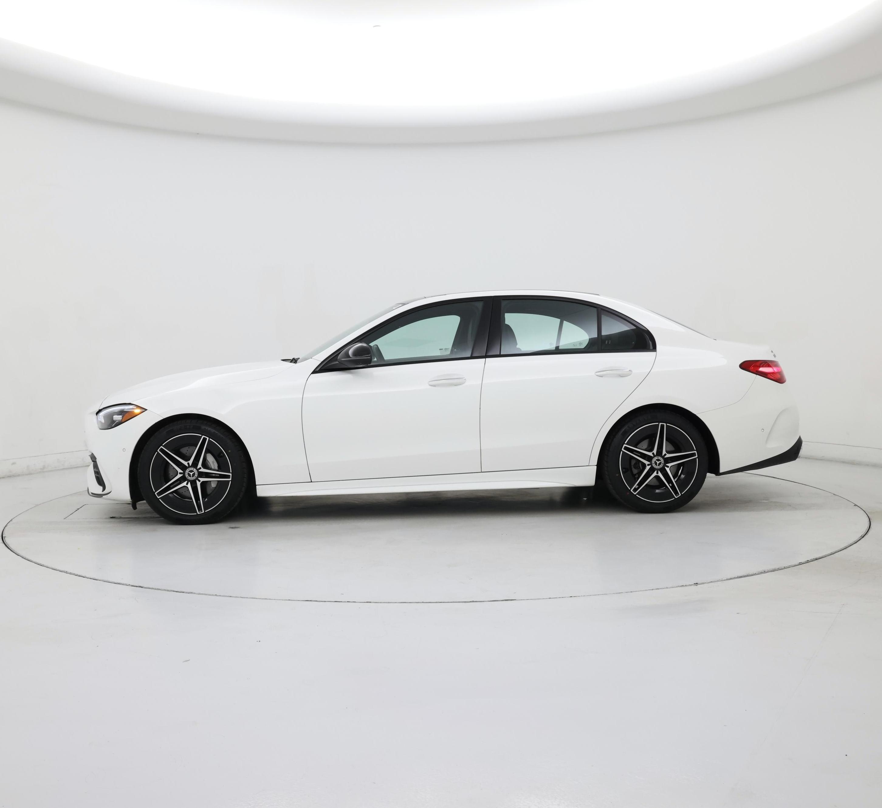 Thumbnail: 2023 Mercedes-Benz C-Class - 3