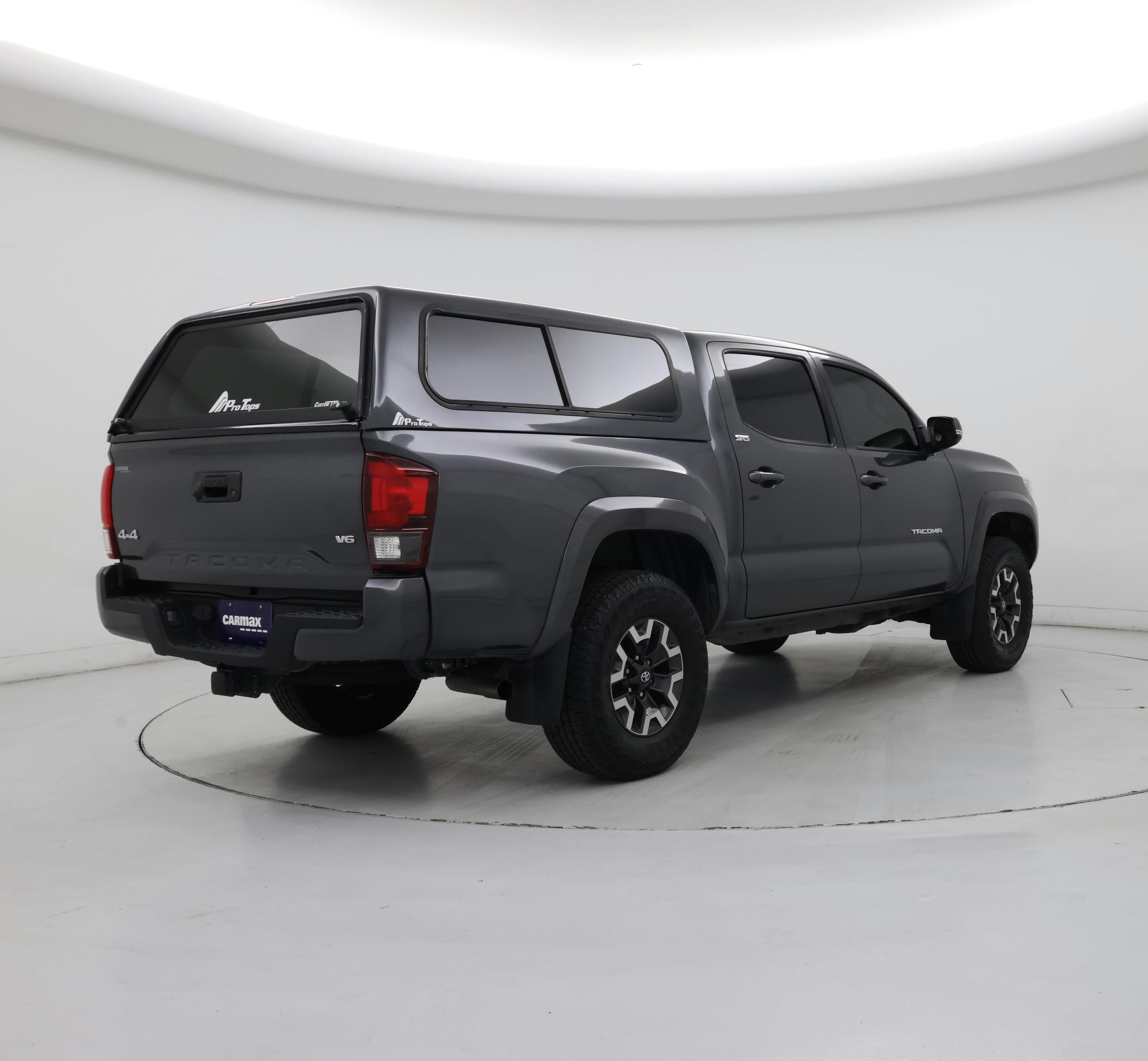 Thumbnail: 2022 Toyota Tacoma - 8