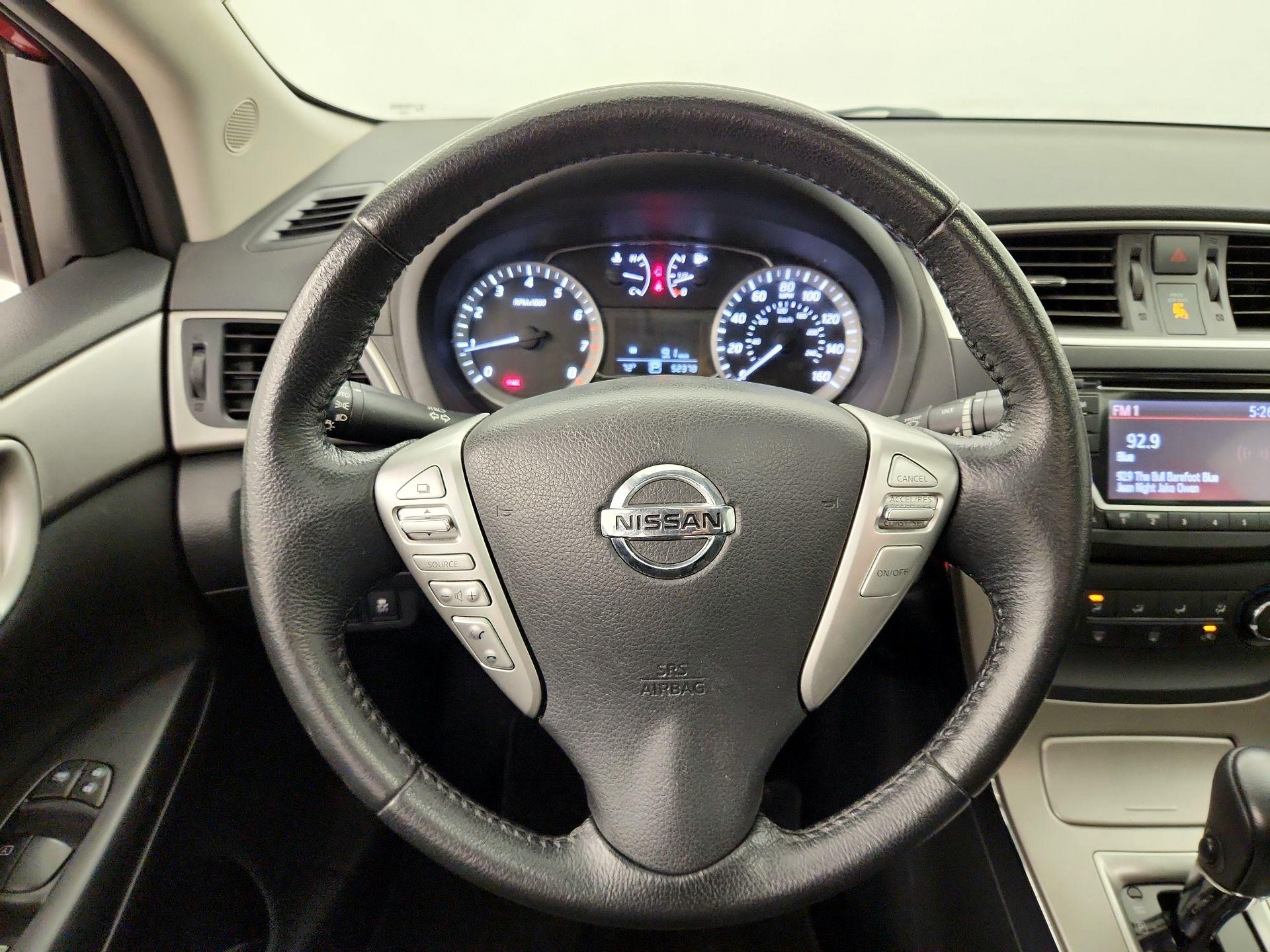 Thumbnail: 2015 Nissan Sentra - 10