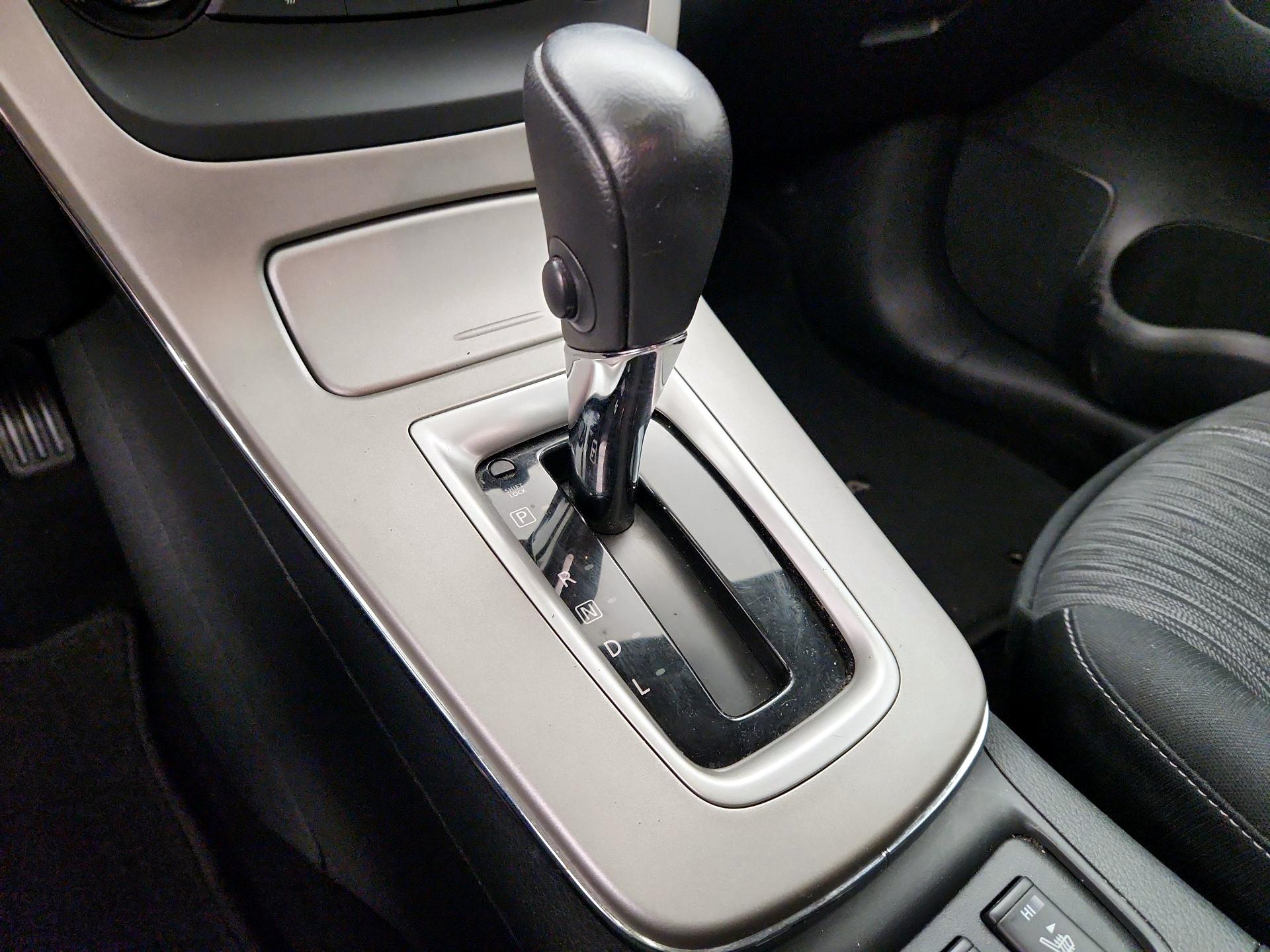 Thumbnail: 2015 Nissan Sentra - 17