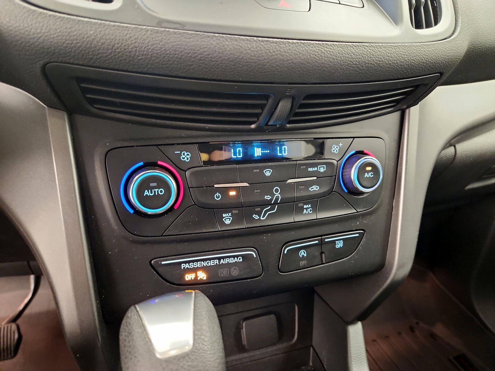 Thumbnail: 2017 Ford Escape - 16