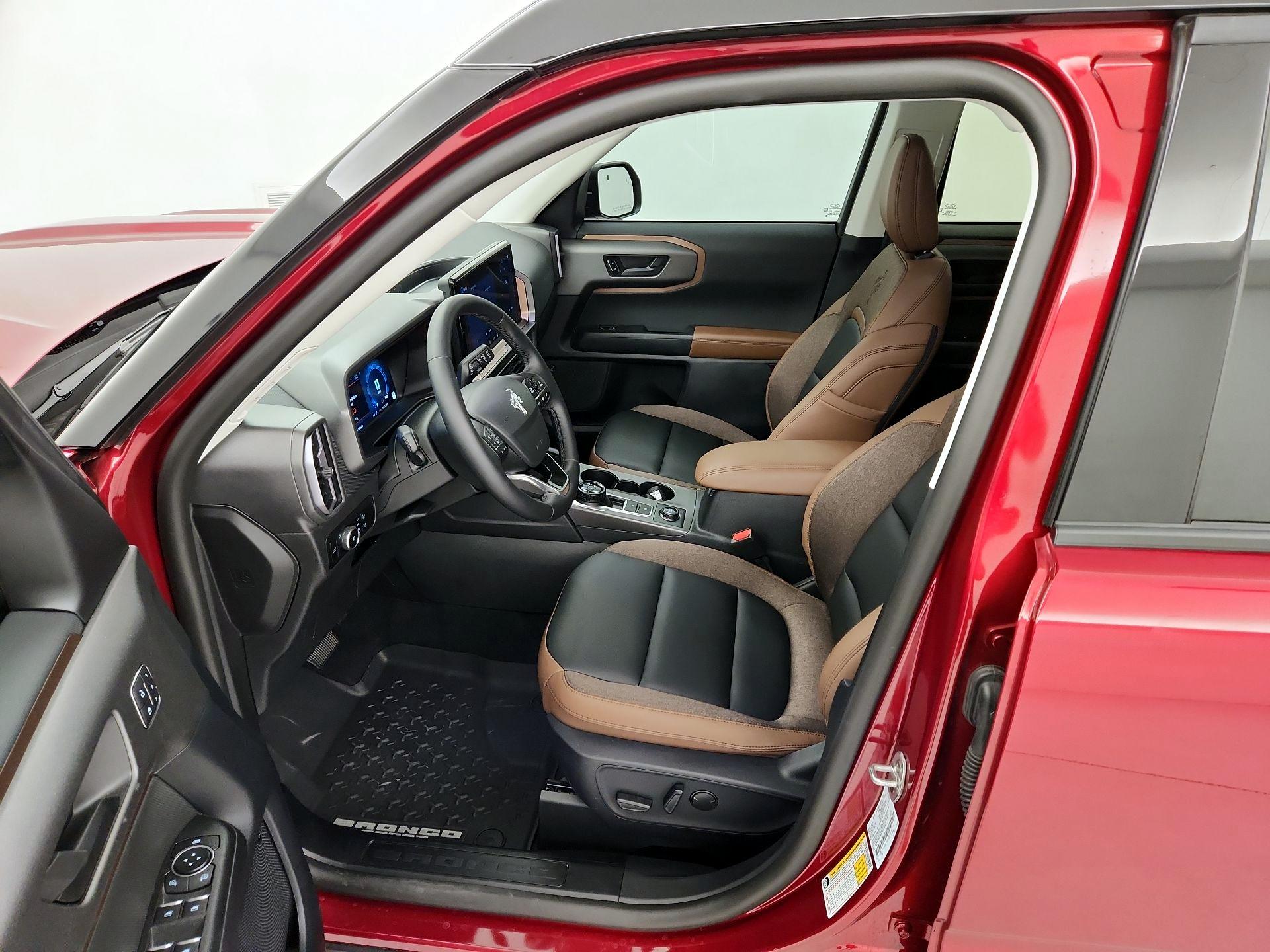 Thumbnail: 2025 Ford Bronco Sport - 11