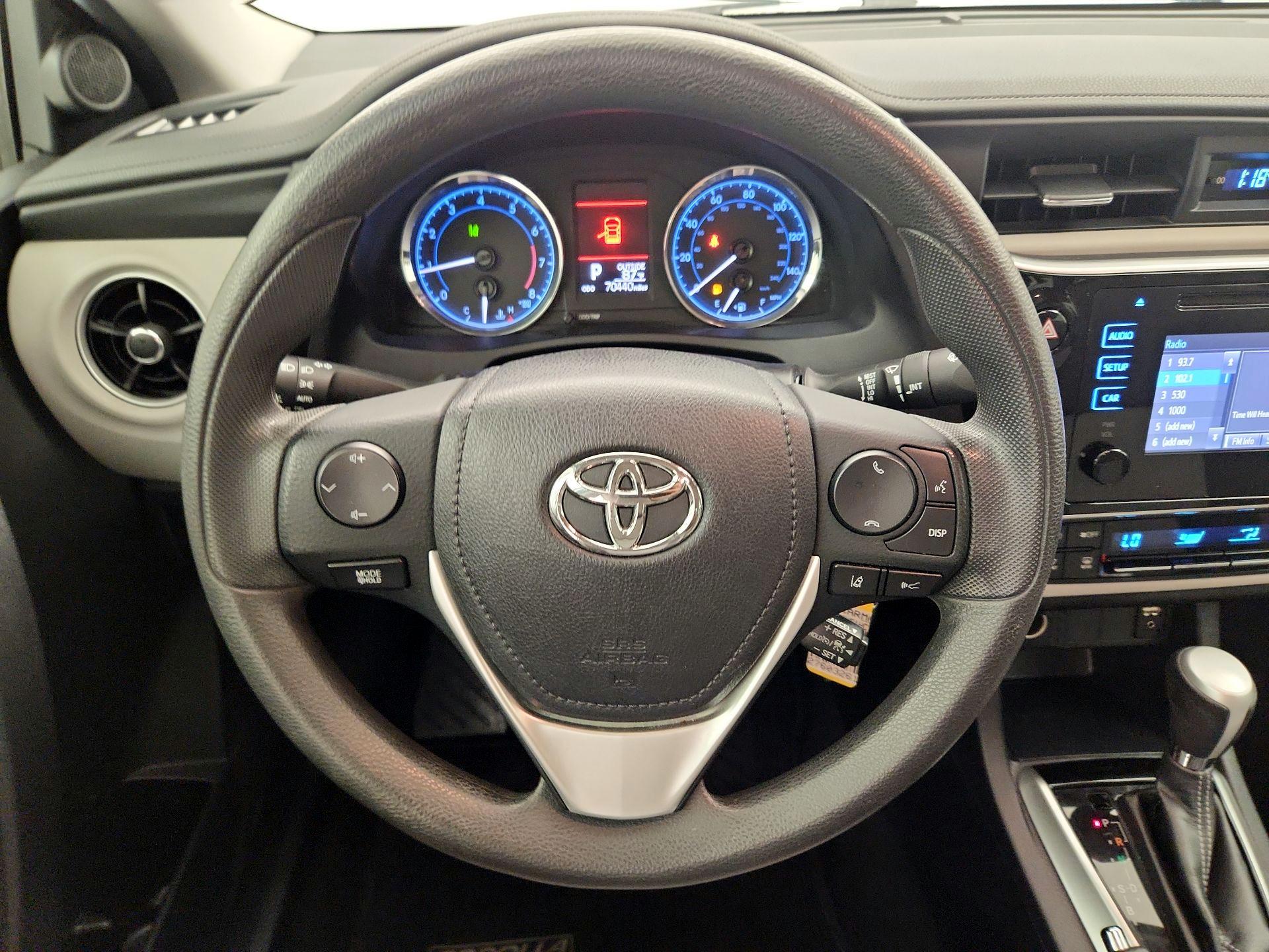 Thumbnail: 2017 Toyota Corolla - 10