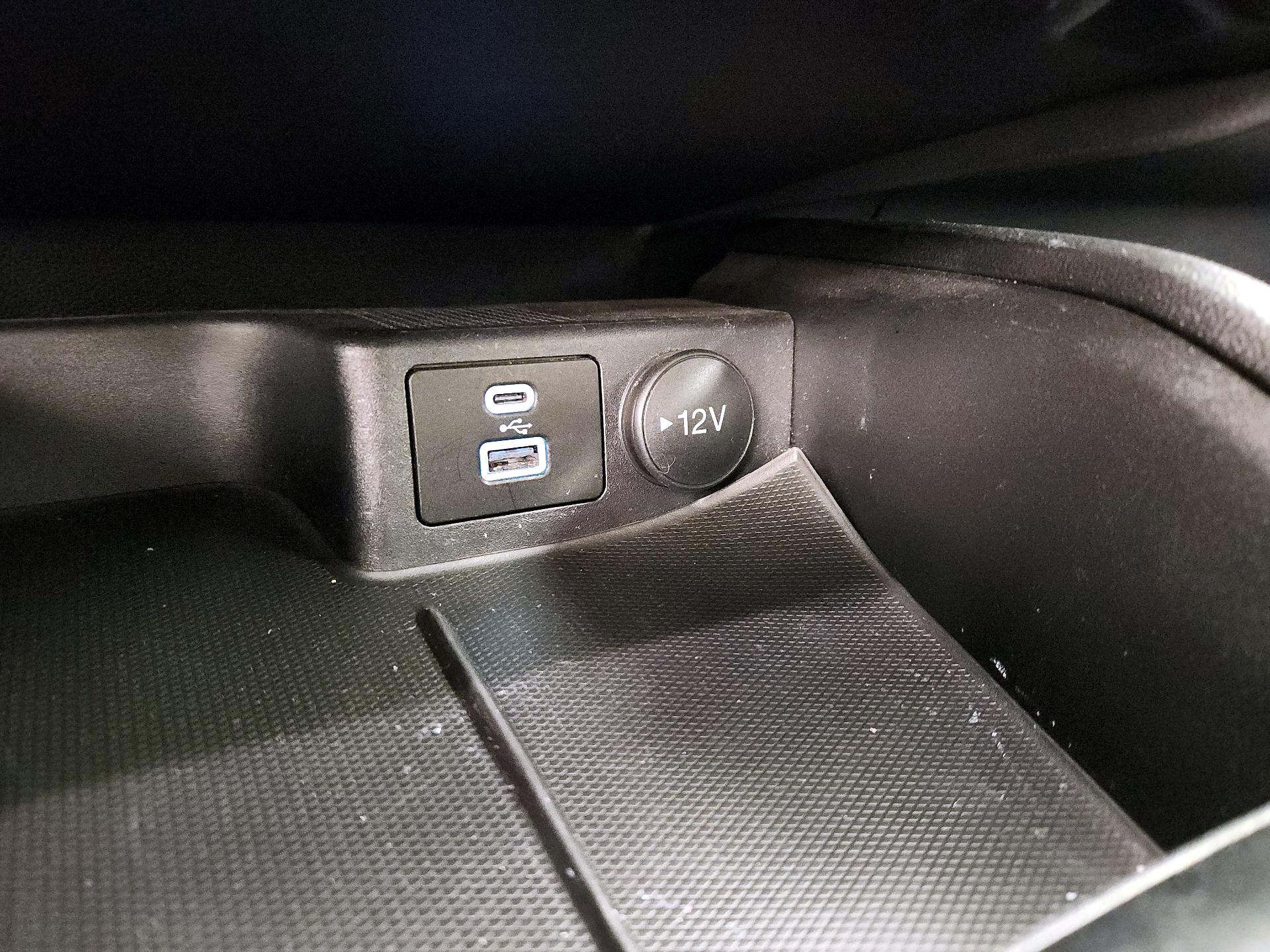 Thumbnail: 2022 Ford Escape - 18
