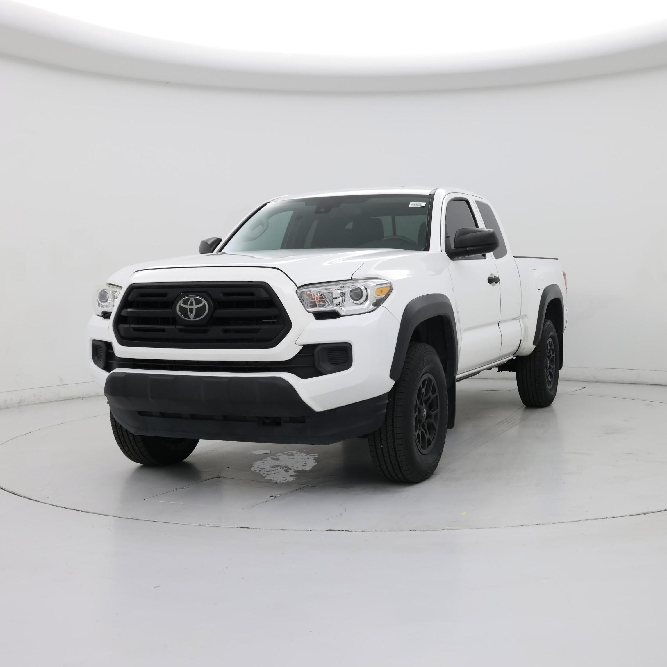 Thumbnail: 2019 Toyota Tacoma - 4