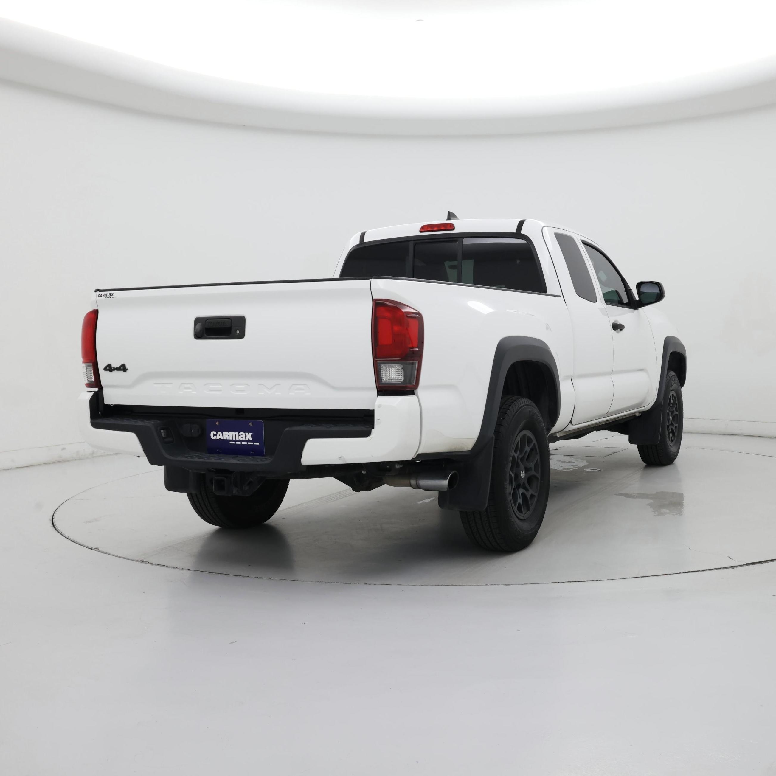 Thumbnail: 2019 Toyota Tacoma - 8