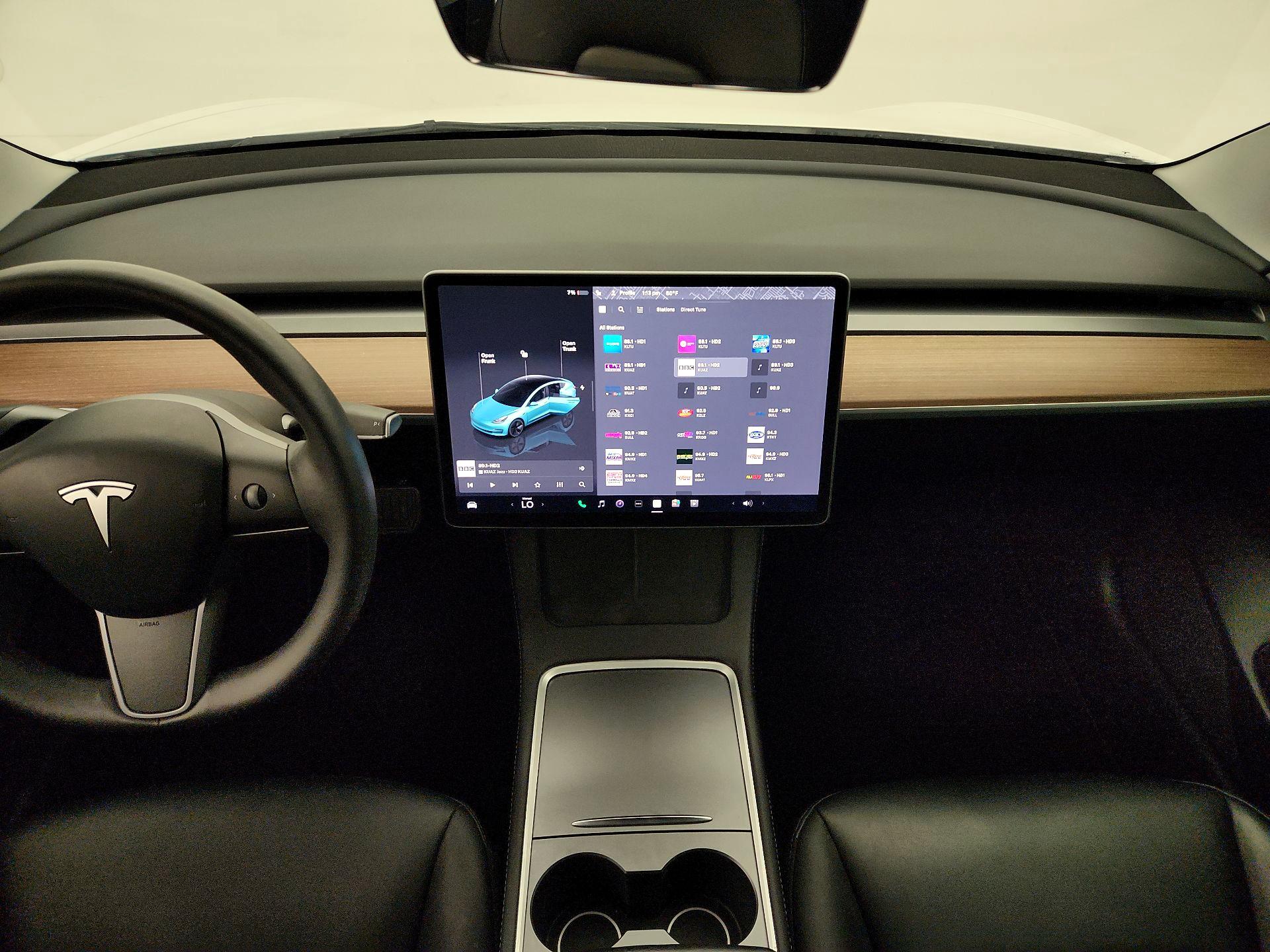 Thumbnail: 2023 Tesla Model 3 - 9