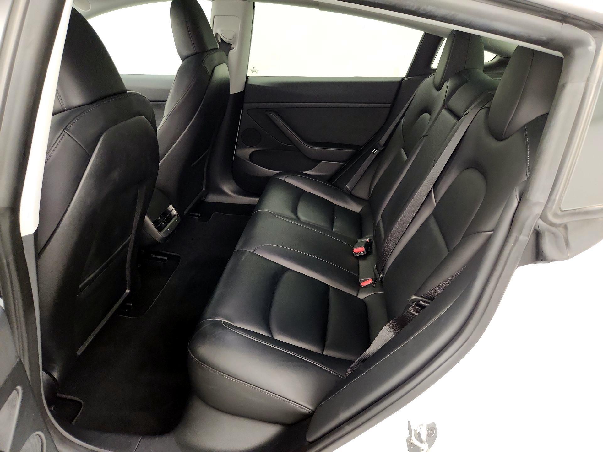 Thumbnail: 2023 Tesla Model 3 - 19