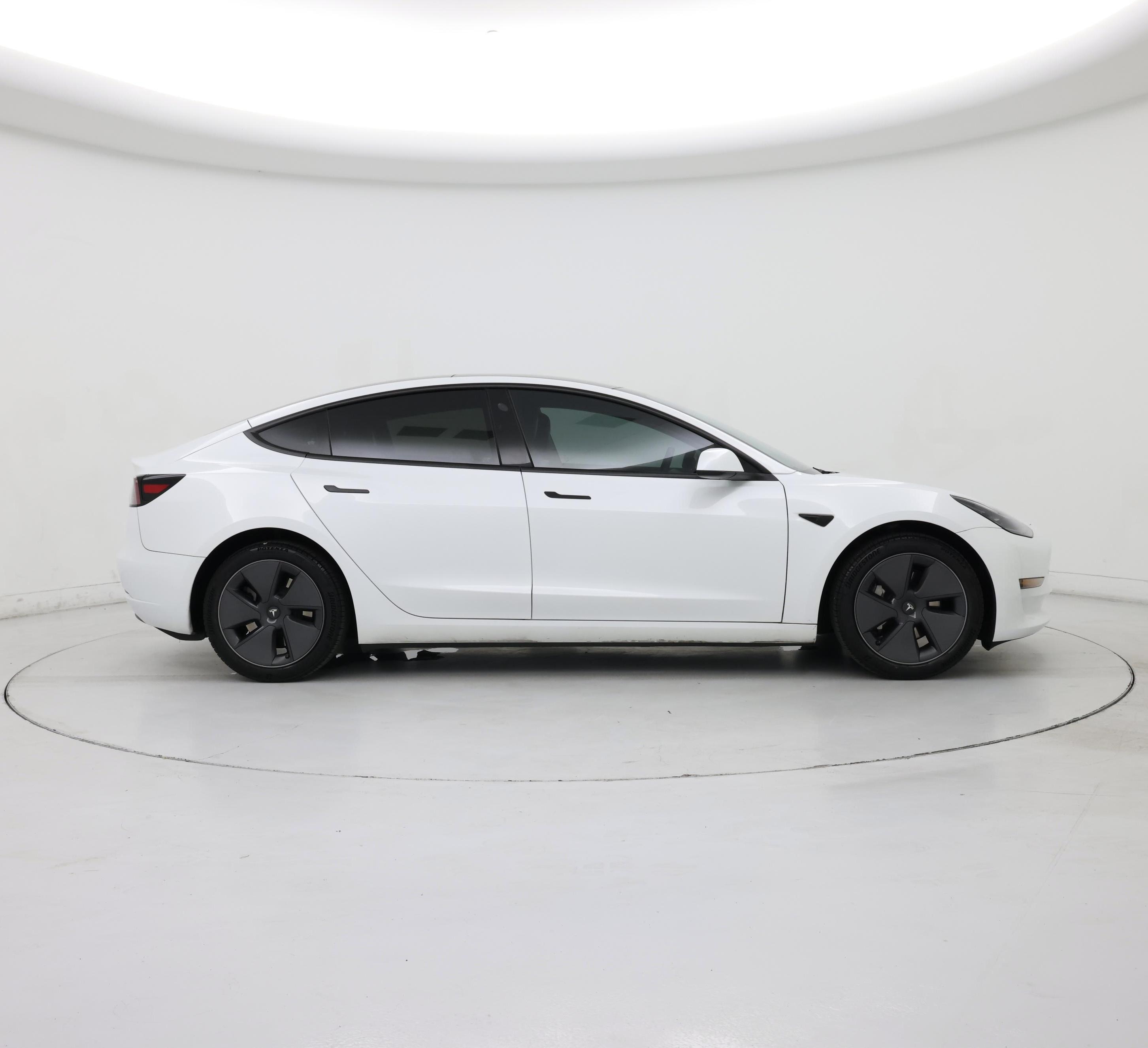 Thumbnail: 2023 Tesla Model 3 - 7