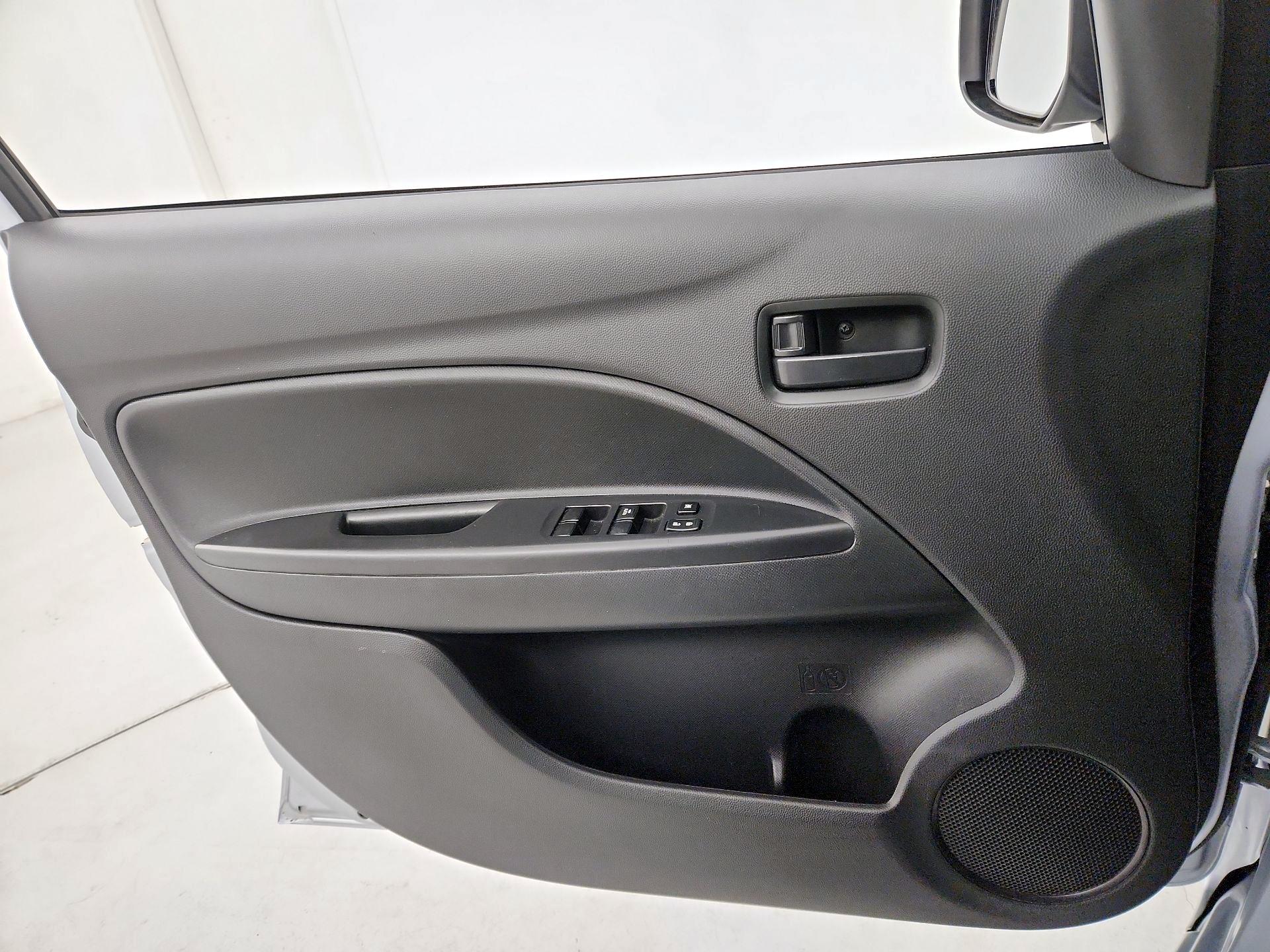 Thumbnail: 2019 Mitsubishi Mirage - 12