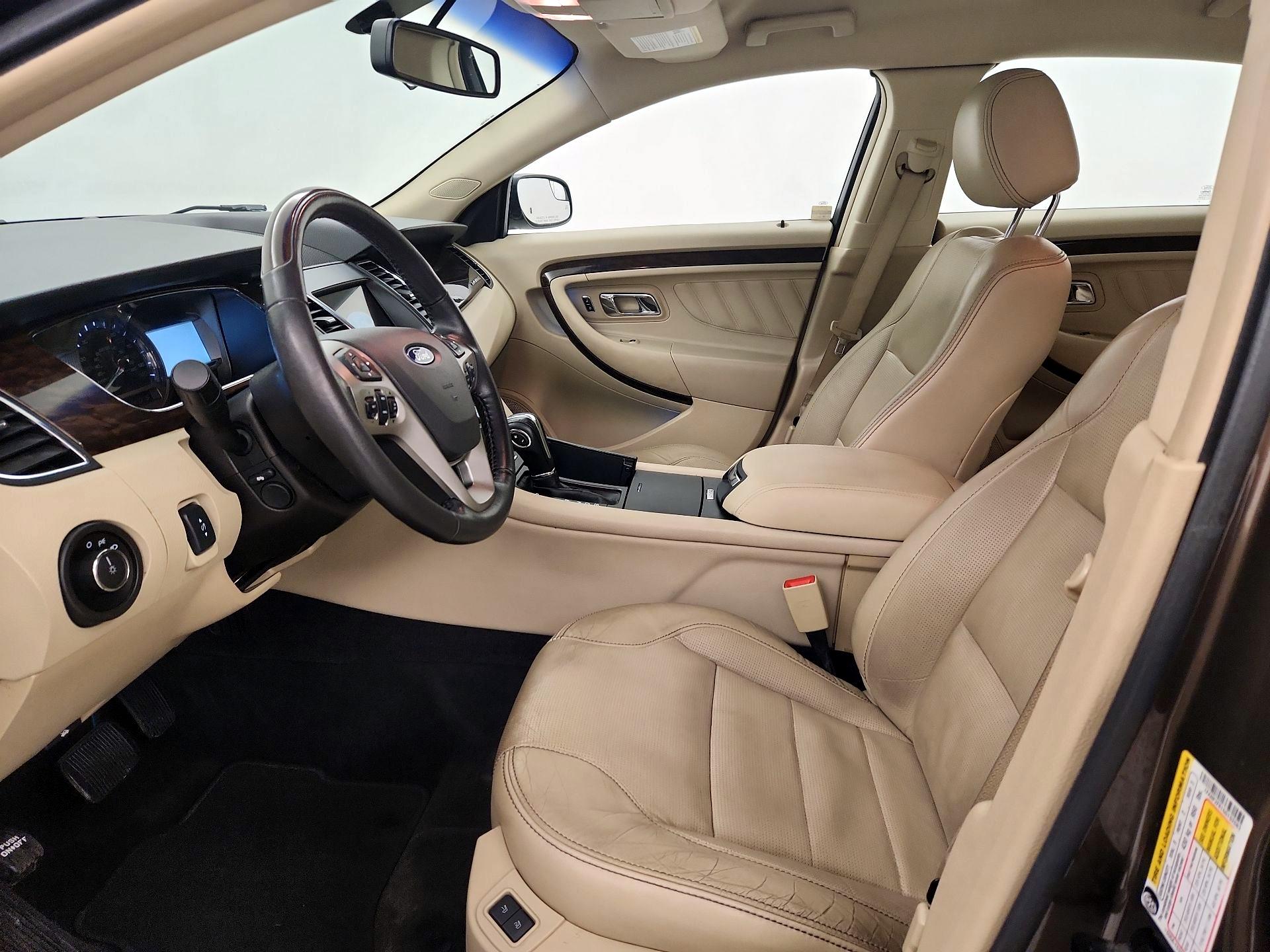 Thumbnail: 2016 Ford Taurus - 11