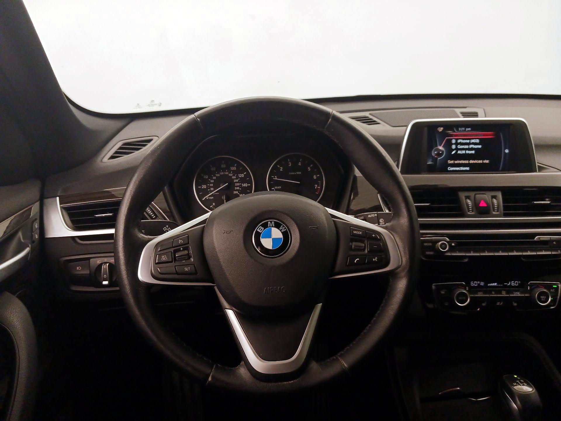 Thumbnail: 2017 BMW X1 - 10