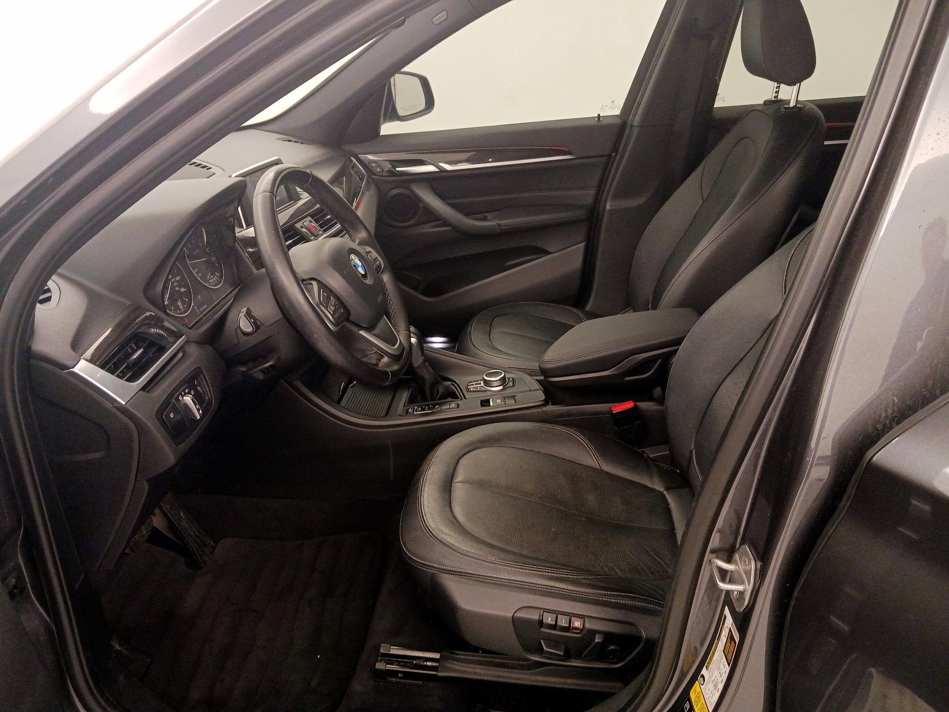 Thumbnail: 2017 BMW X1 - 11