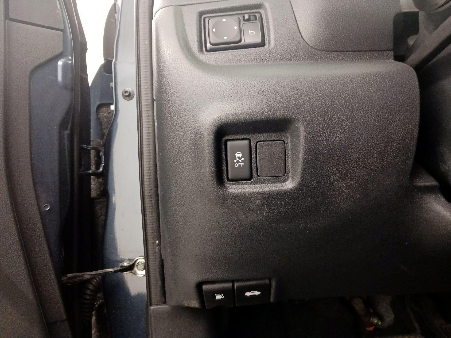 Thumbnail: 2017 Nissan Versa - 13