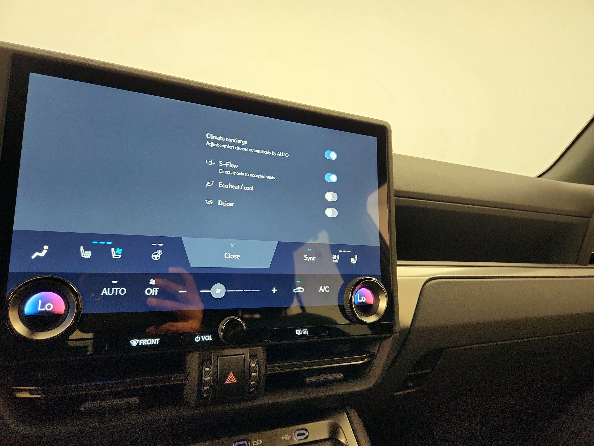 Thumbnail: 2024 Lexus GX - 16
