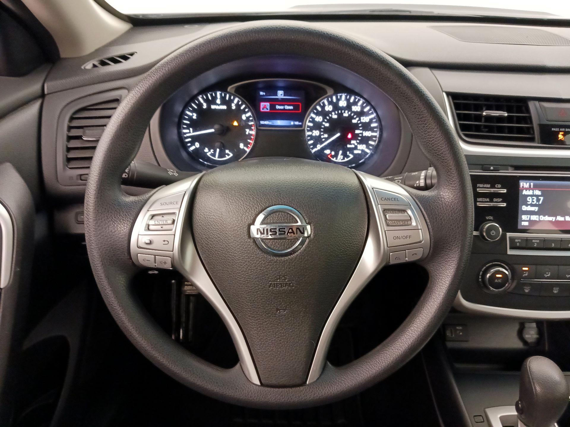 Thumbnail: 2018 Nissan Altima - 10