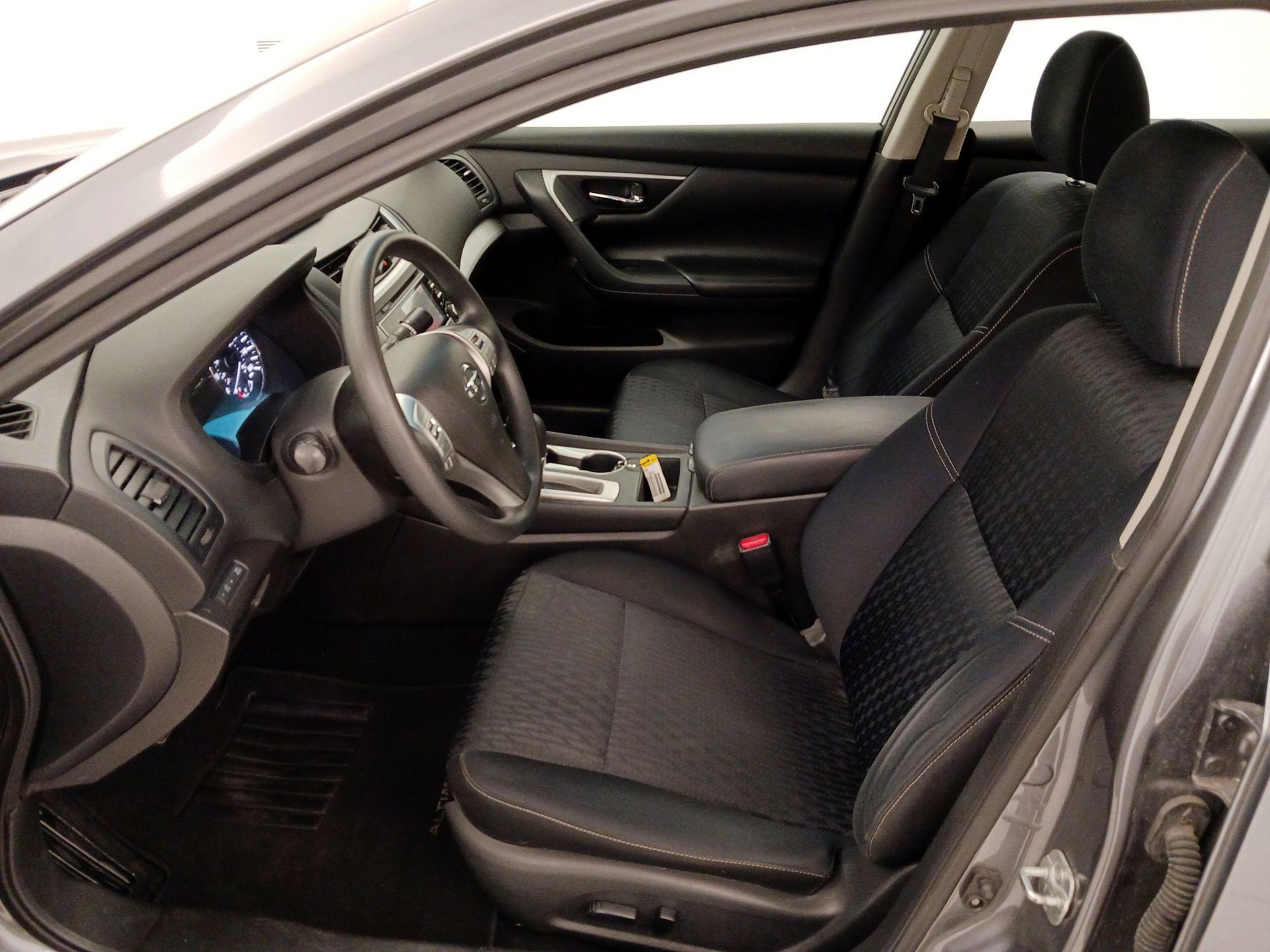 Thumbnail: 2018 Nissan Altima - 11