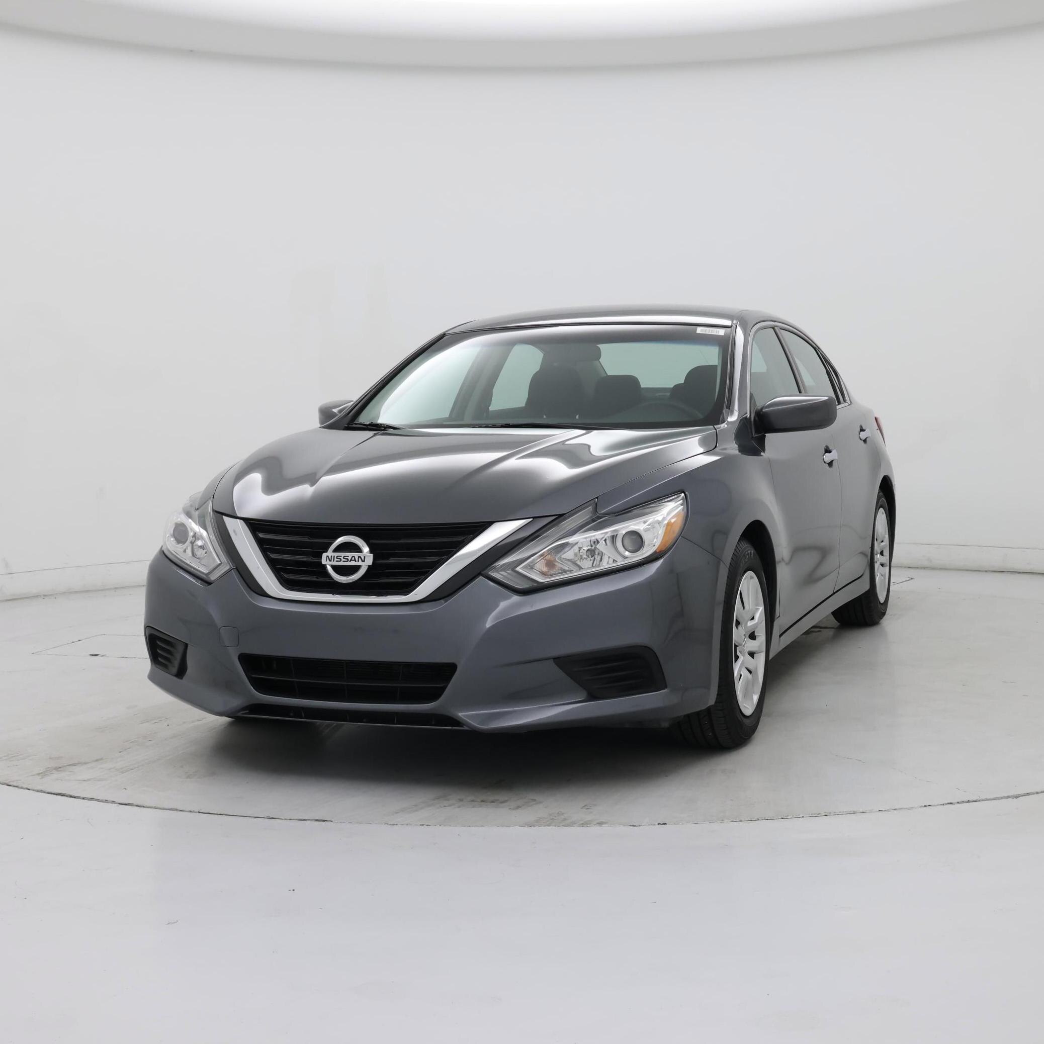 Thumbnail: 2018 Nissan Altima - 4