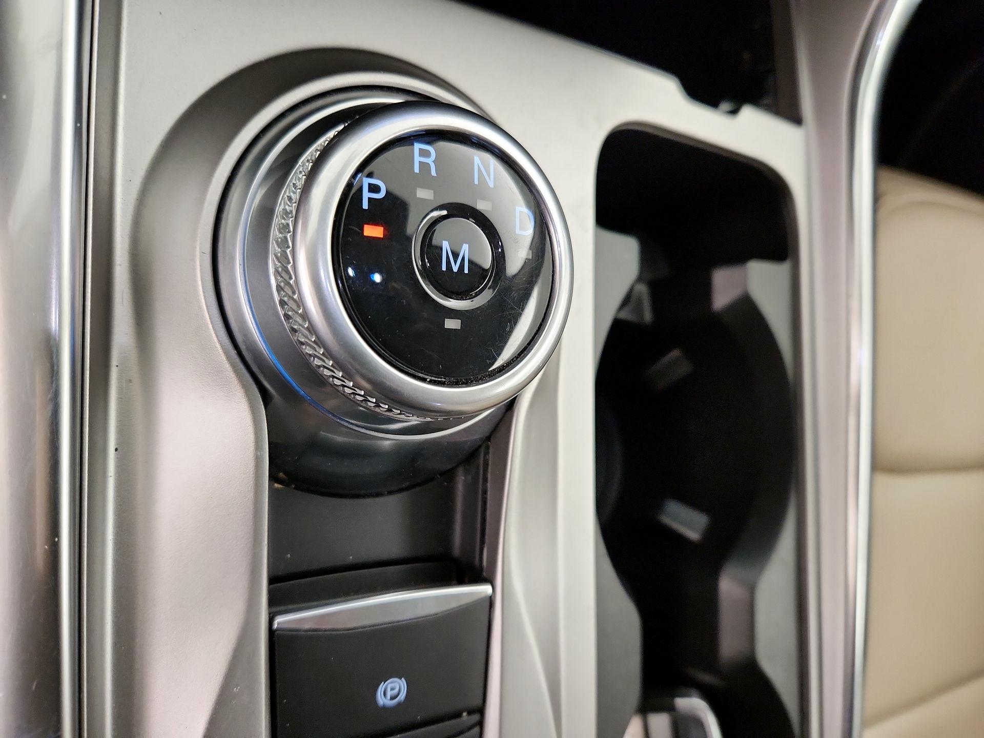 Thumbnail: 2020 Ford Explorer - 18