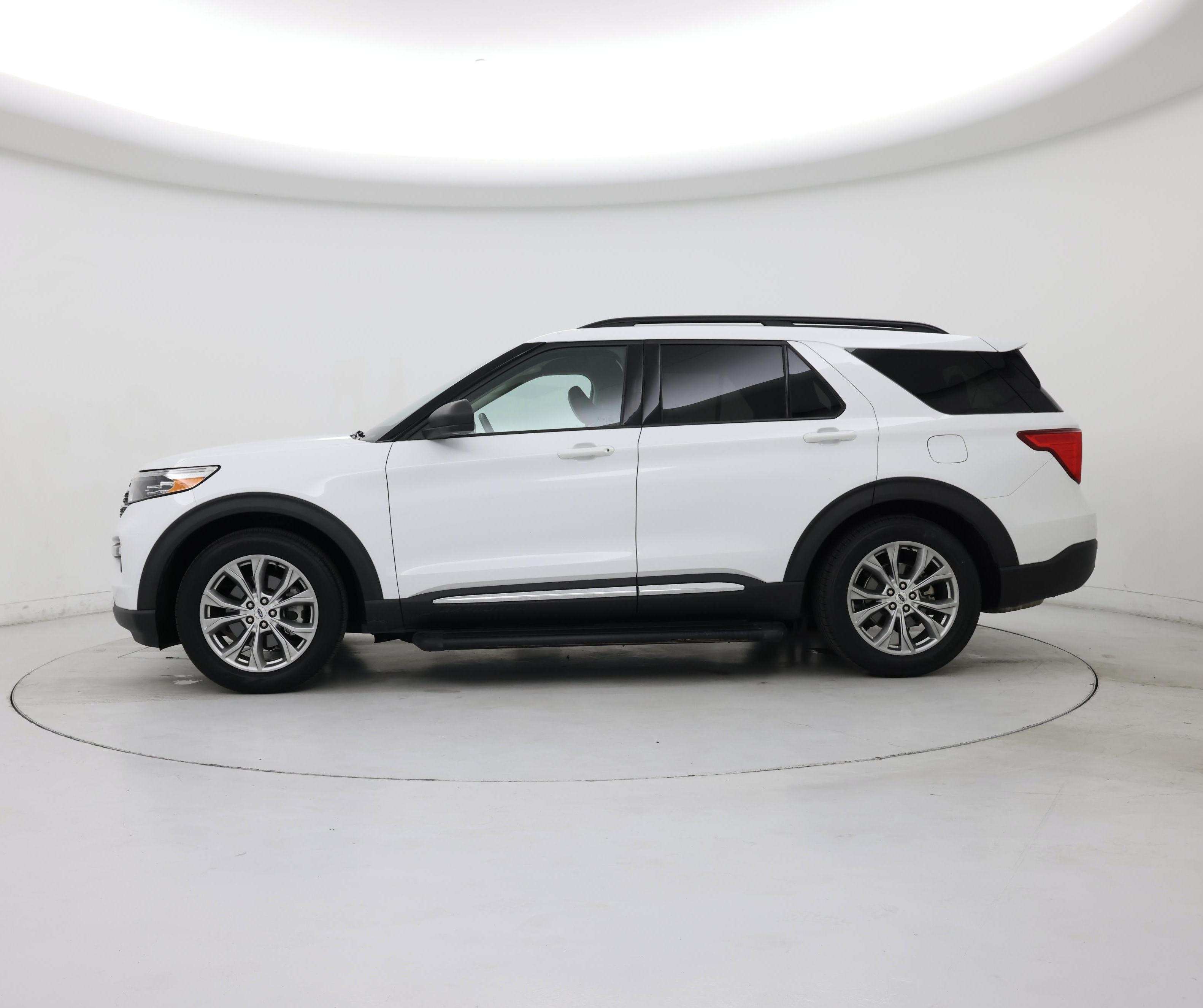 Thumbnail: 2020 Ford Explorer - 3