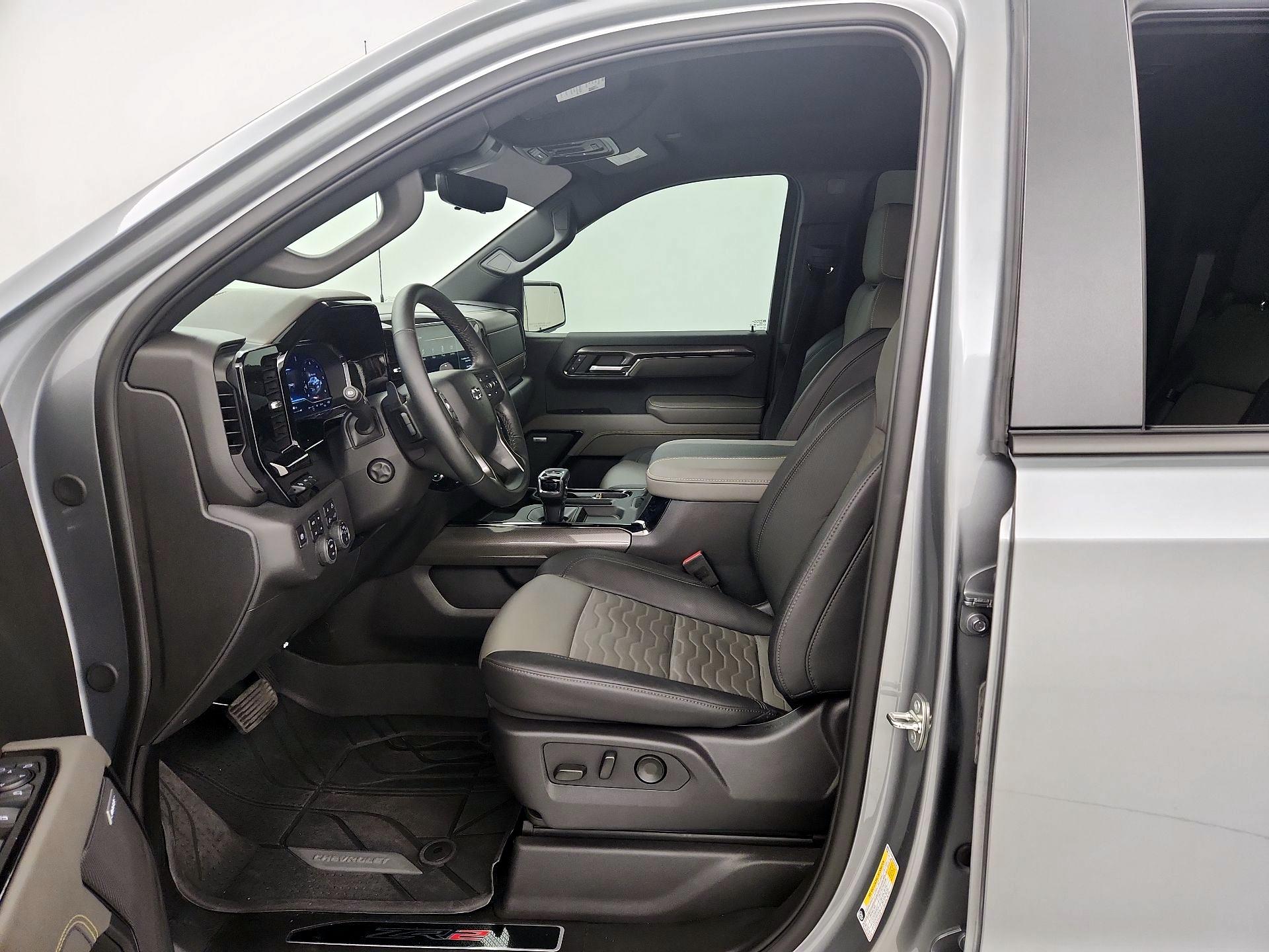 Thumbnail: 2024 Chevrolet Silverado 1500 - 11