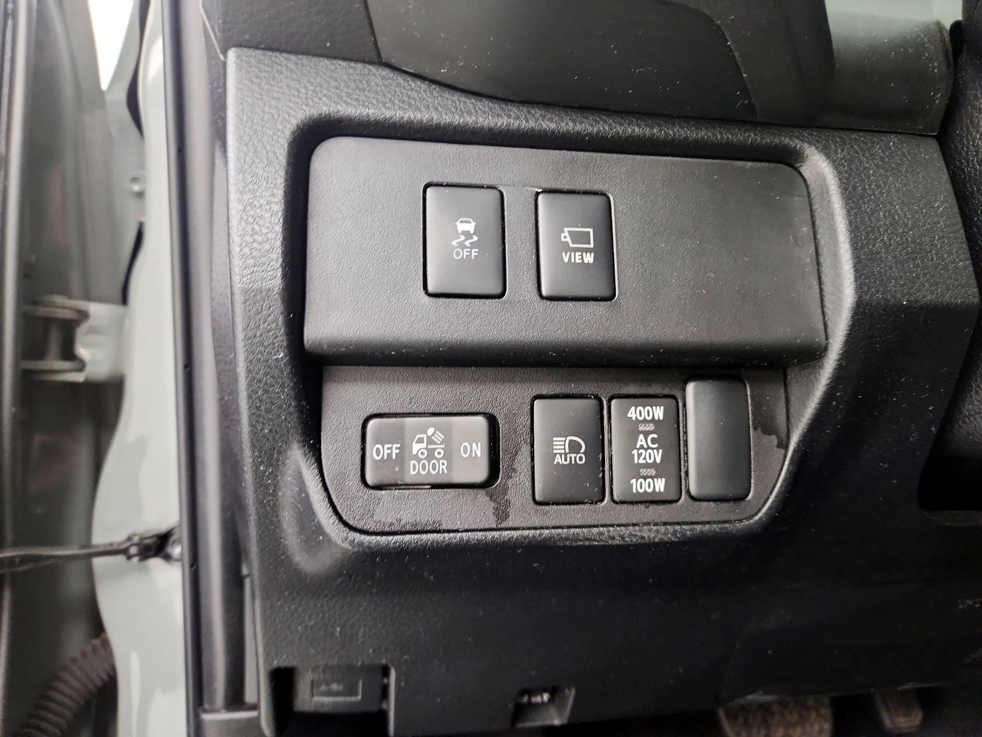 Thumbnail: 2023 Toyota Tacoma - 13