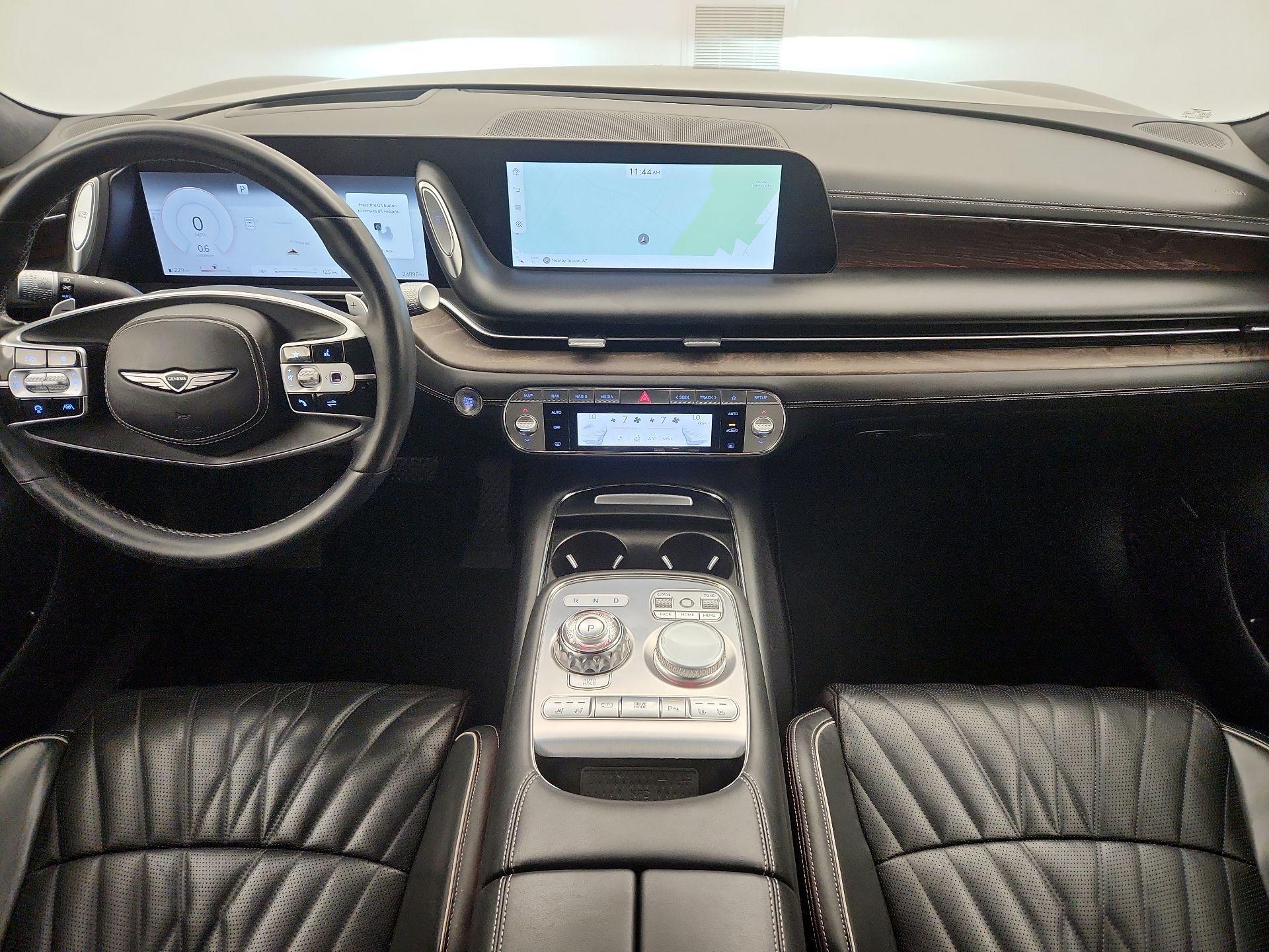 Thumbnail: 2023 Genesis G90 - 9