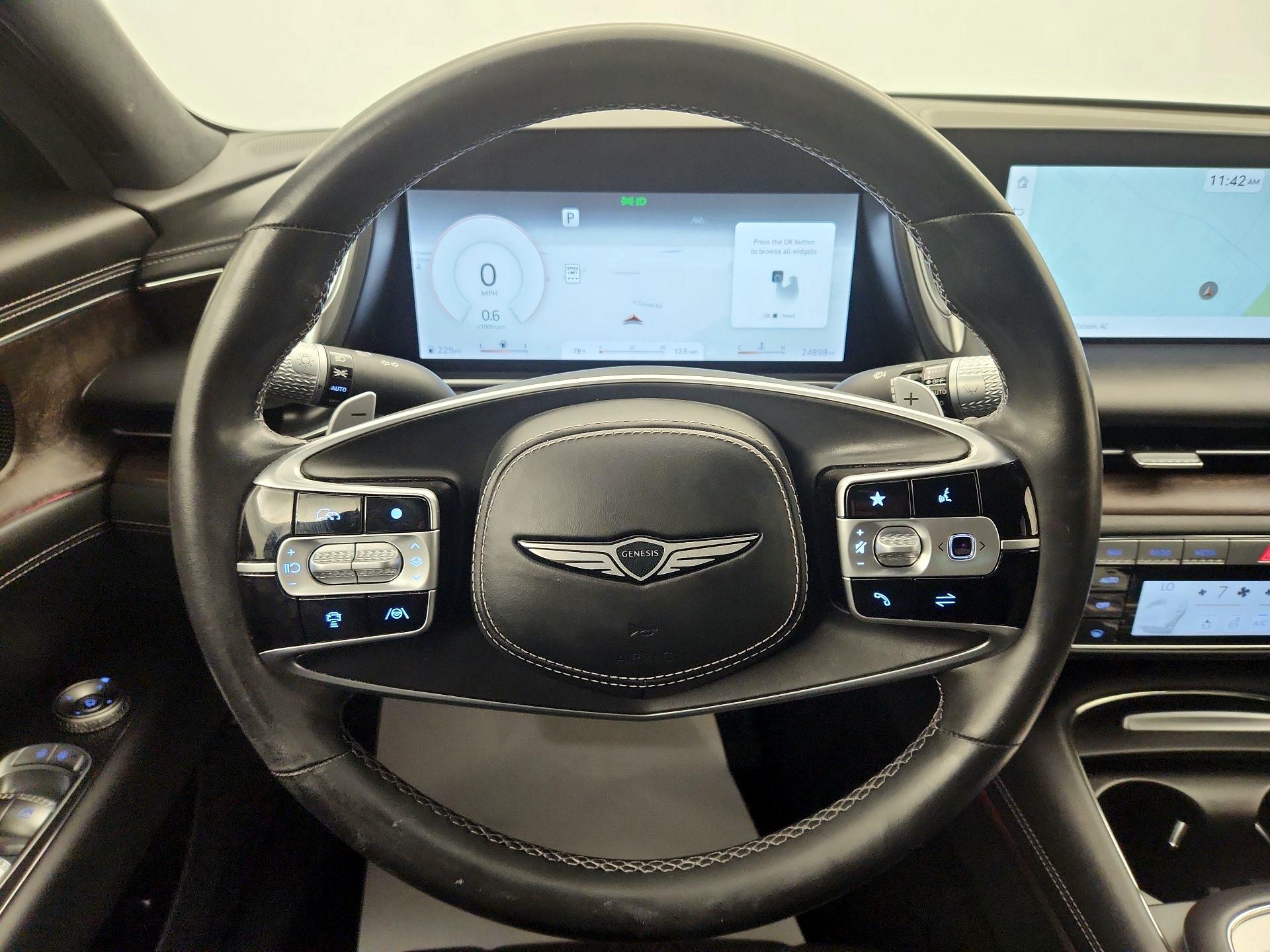 Thumbnail: 2023 Genesis G90 - 10