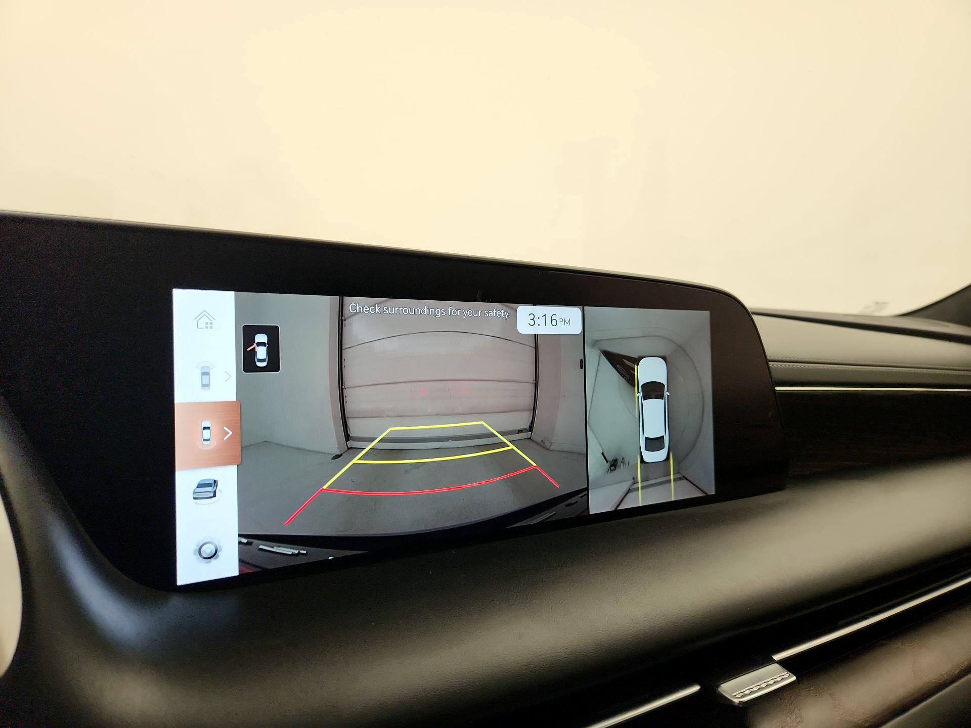 Thumbnail: 2023 Genesis G90 - 15