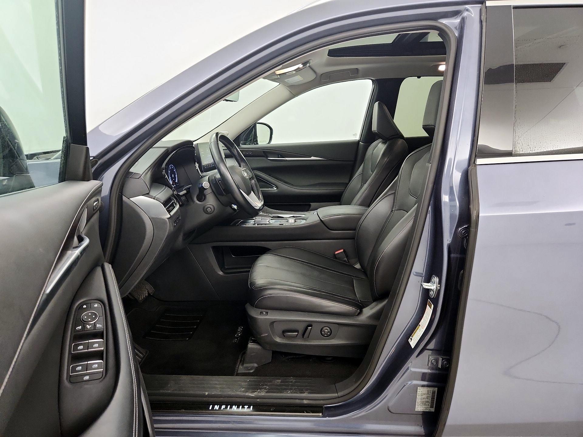 Thumbnail: 2023 INFINITI QX60 - 11