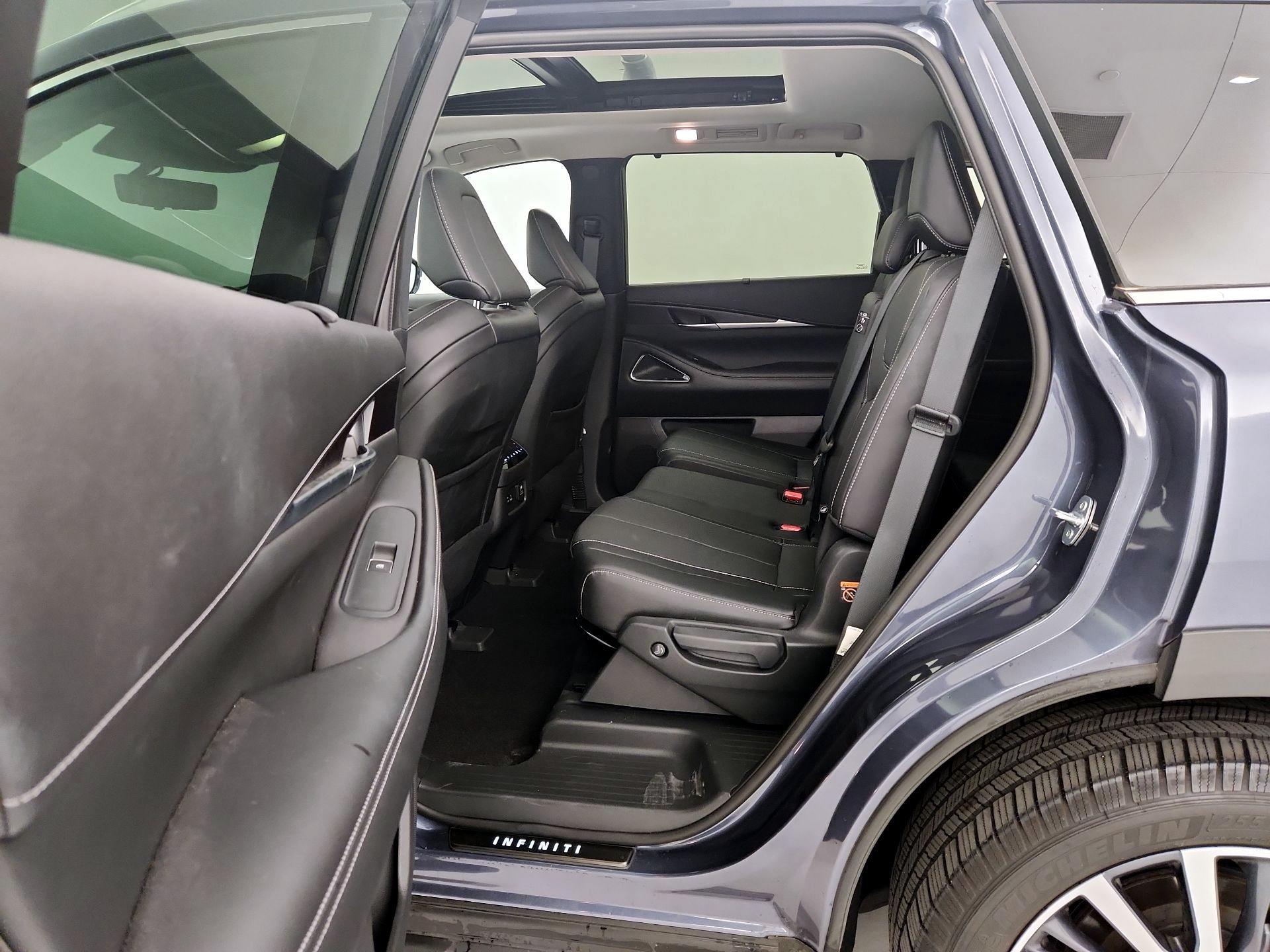 Thumbnail: 2023 INFINITI QX60 - 20