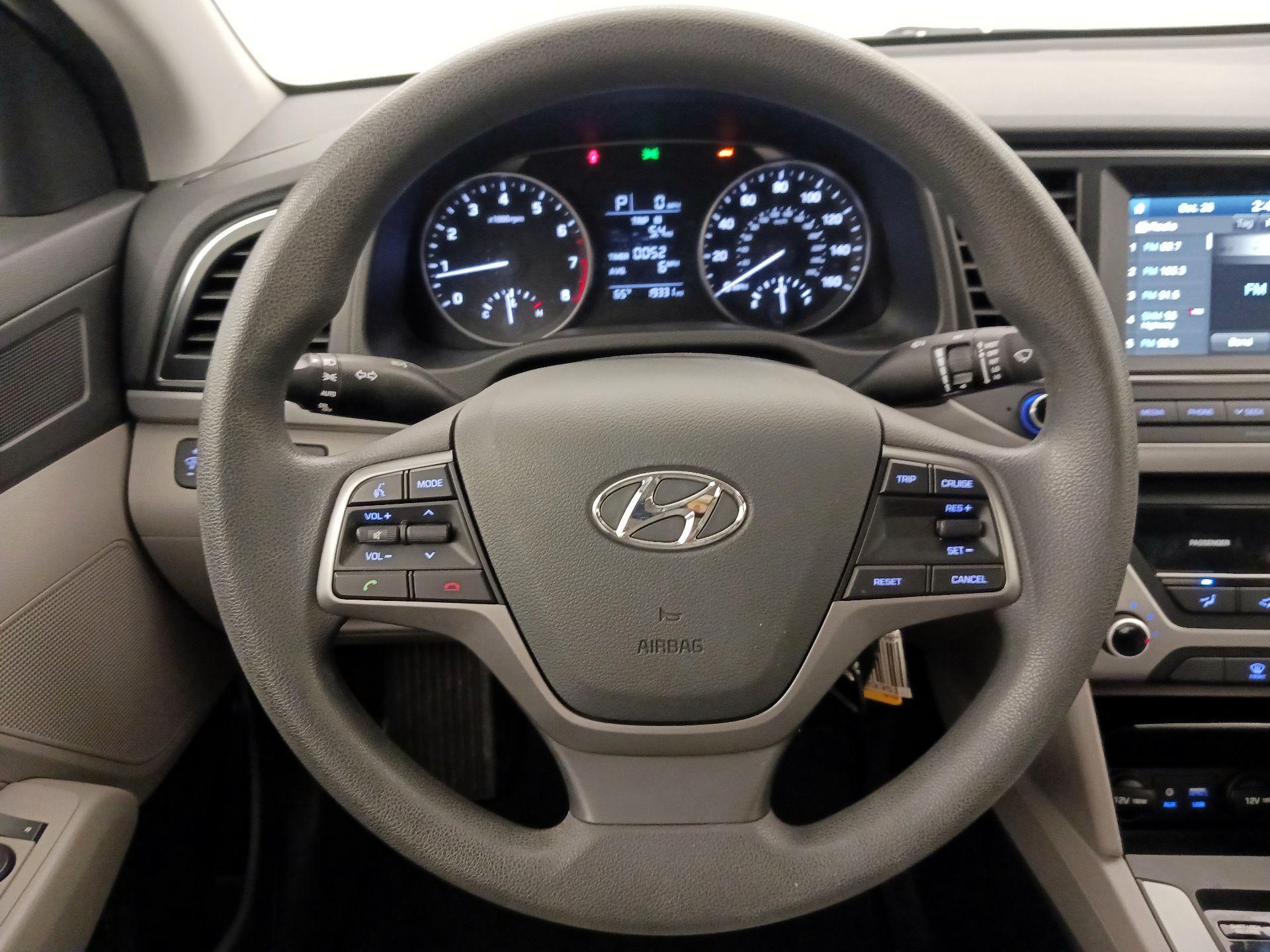 Thumbnail: 2017 Hyundai Elantra - 10