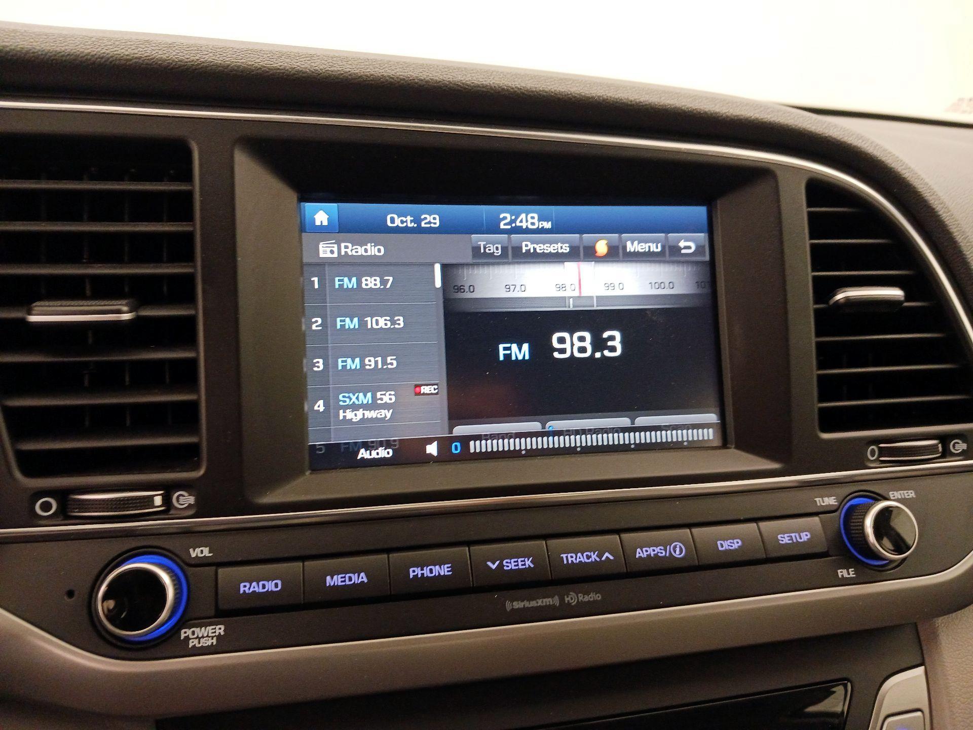 Thumbnail: 2017 Hyundai Elantra - 15