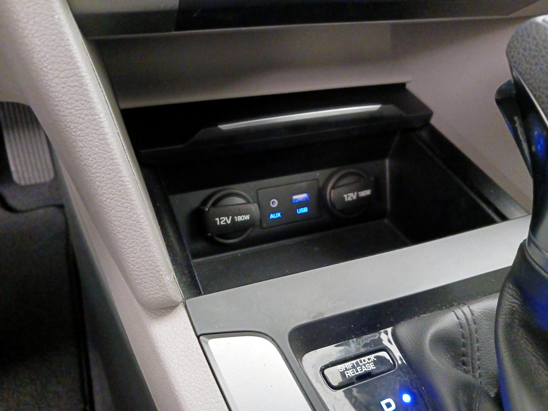 Thumbnail: 2017 Hyundai Elantra - 18