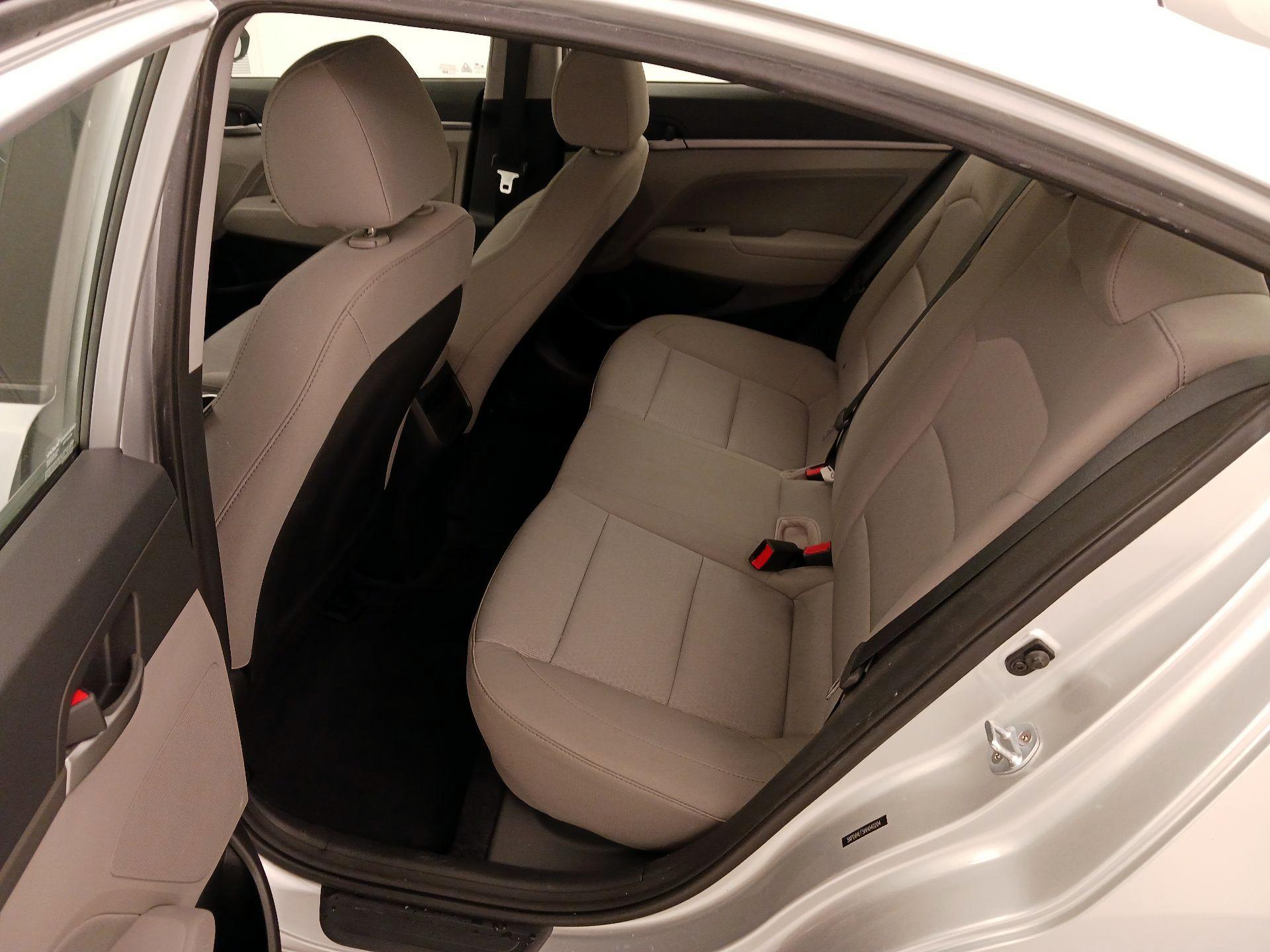 Thumbnail: 2017 Hyundai Elantra - 19