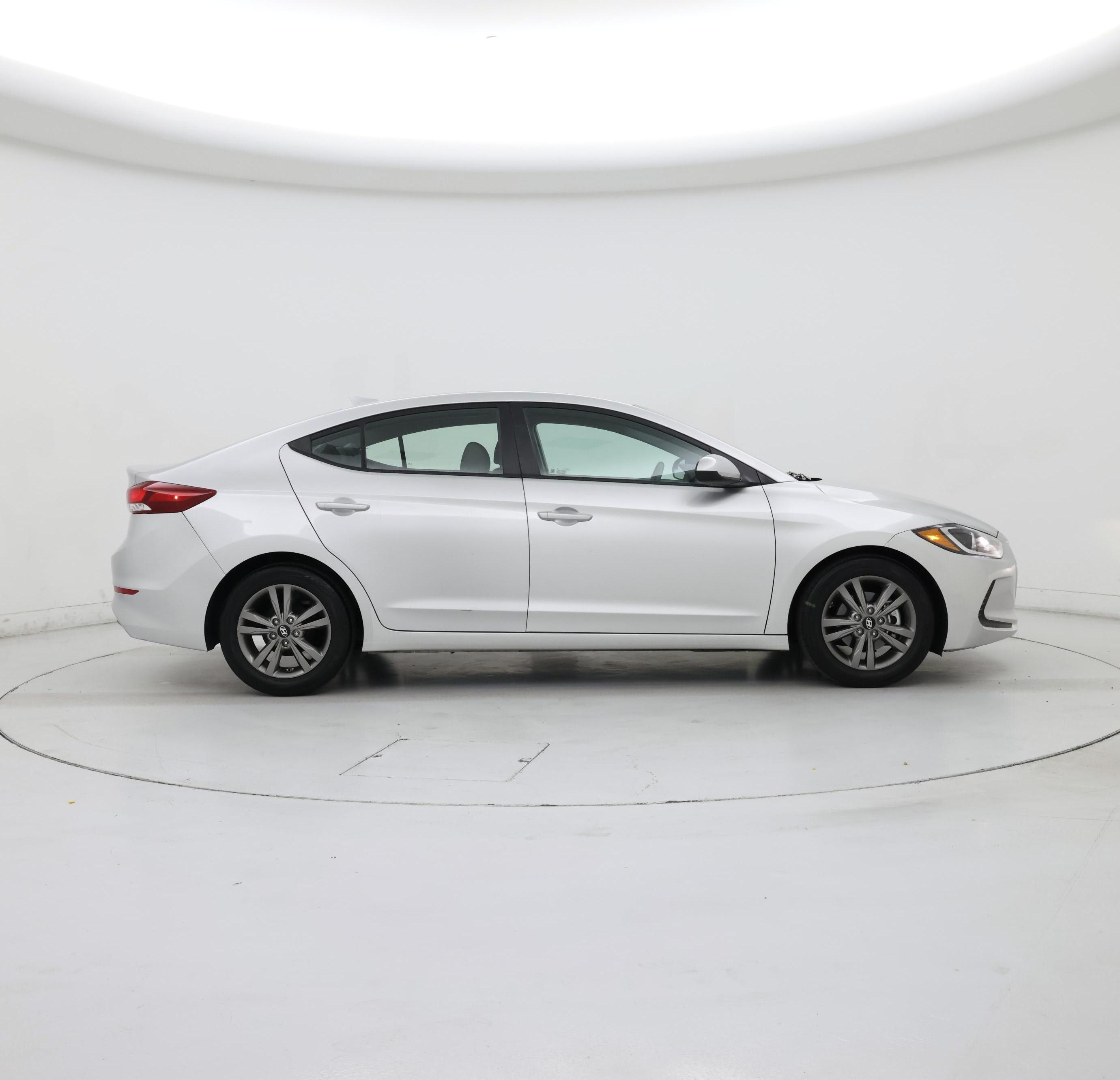 Thumbnail: 2017 Hyundai Elantra - 7