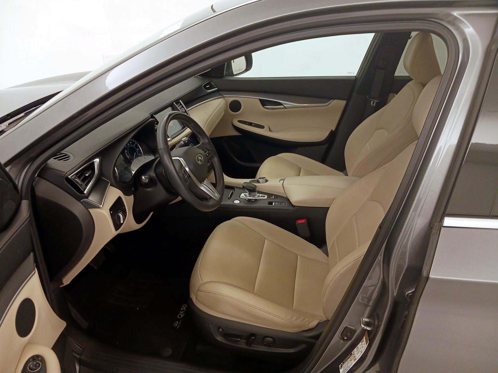 Thumbnail: 2019 INFINITI QX50 - 11