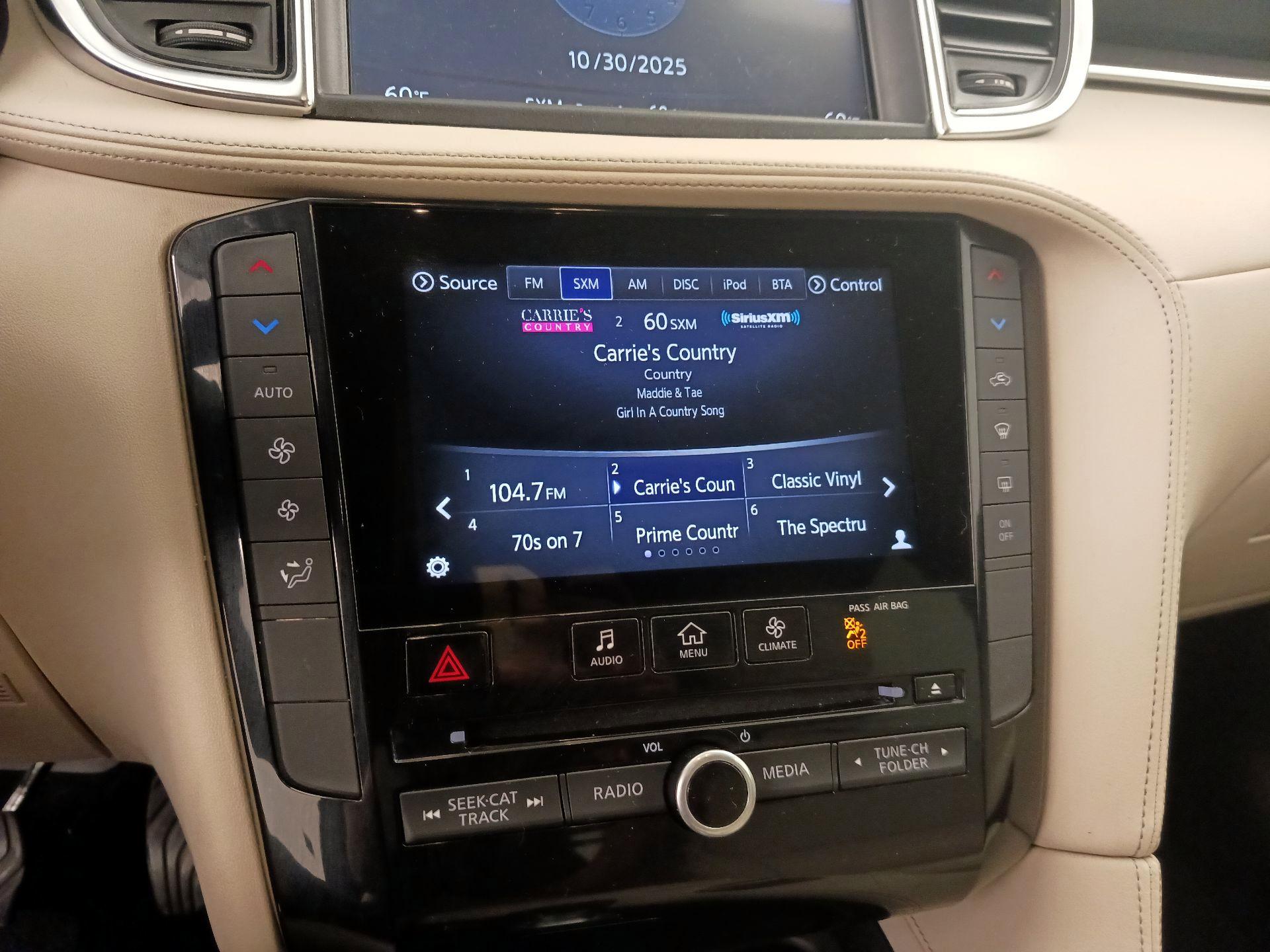 Thumbnail: 2019 INFINITI QX50 - 15