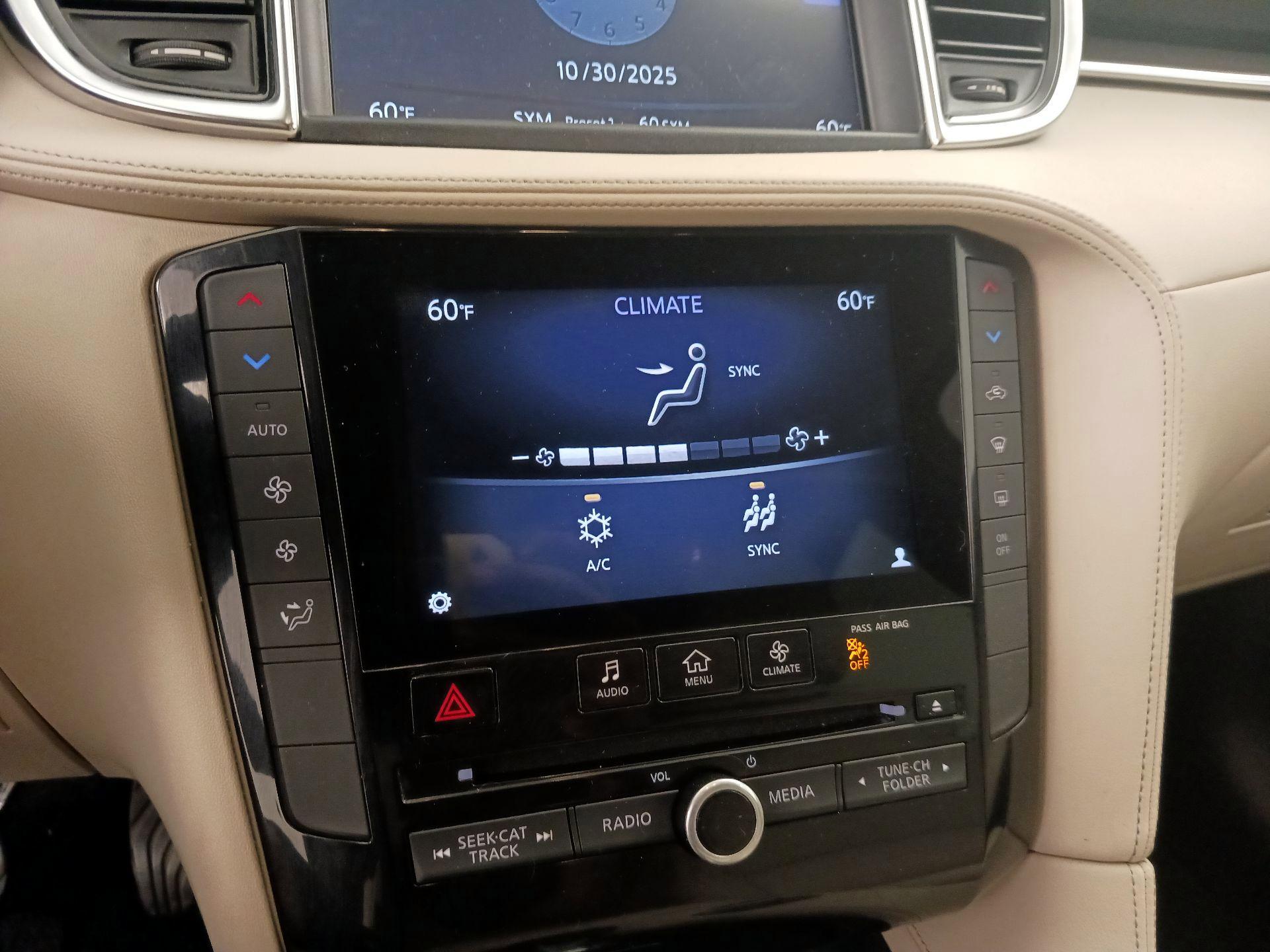 Thumbnail: 2019 INFINITI QX50 - 16