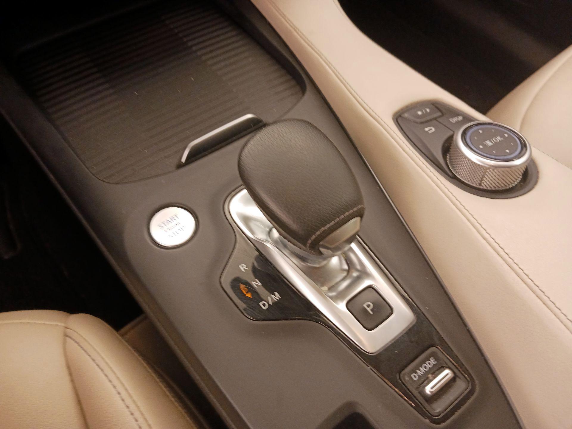 Thumbnail: 2019 INFINITI QX50 - 17