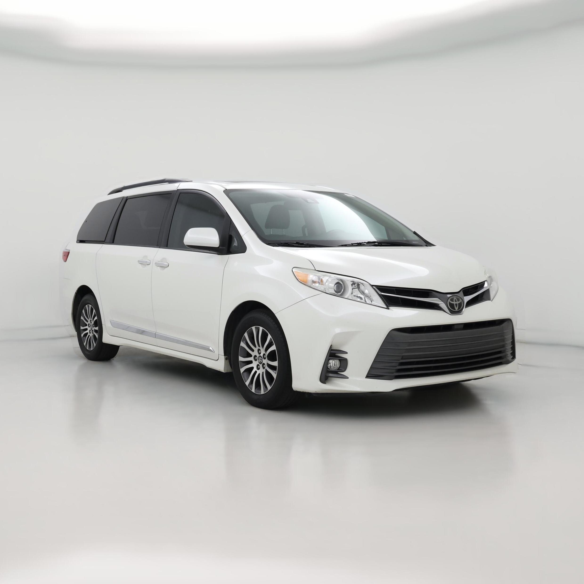Thumbnail: 2018 Toyota Sienna - 1
