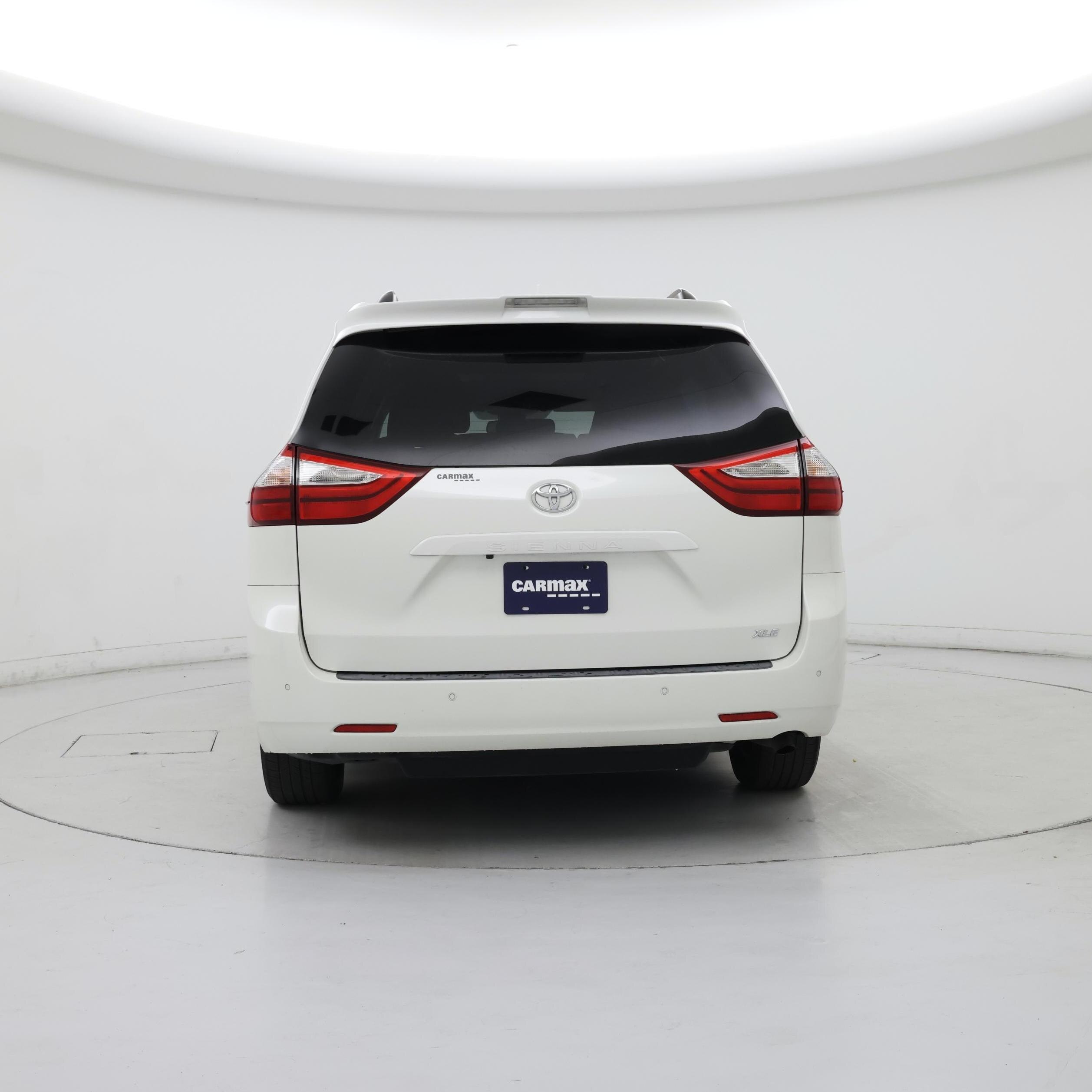 Thumbnail: 2018 Toyota Sienna - 6