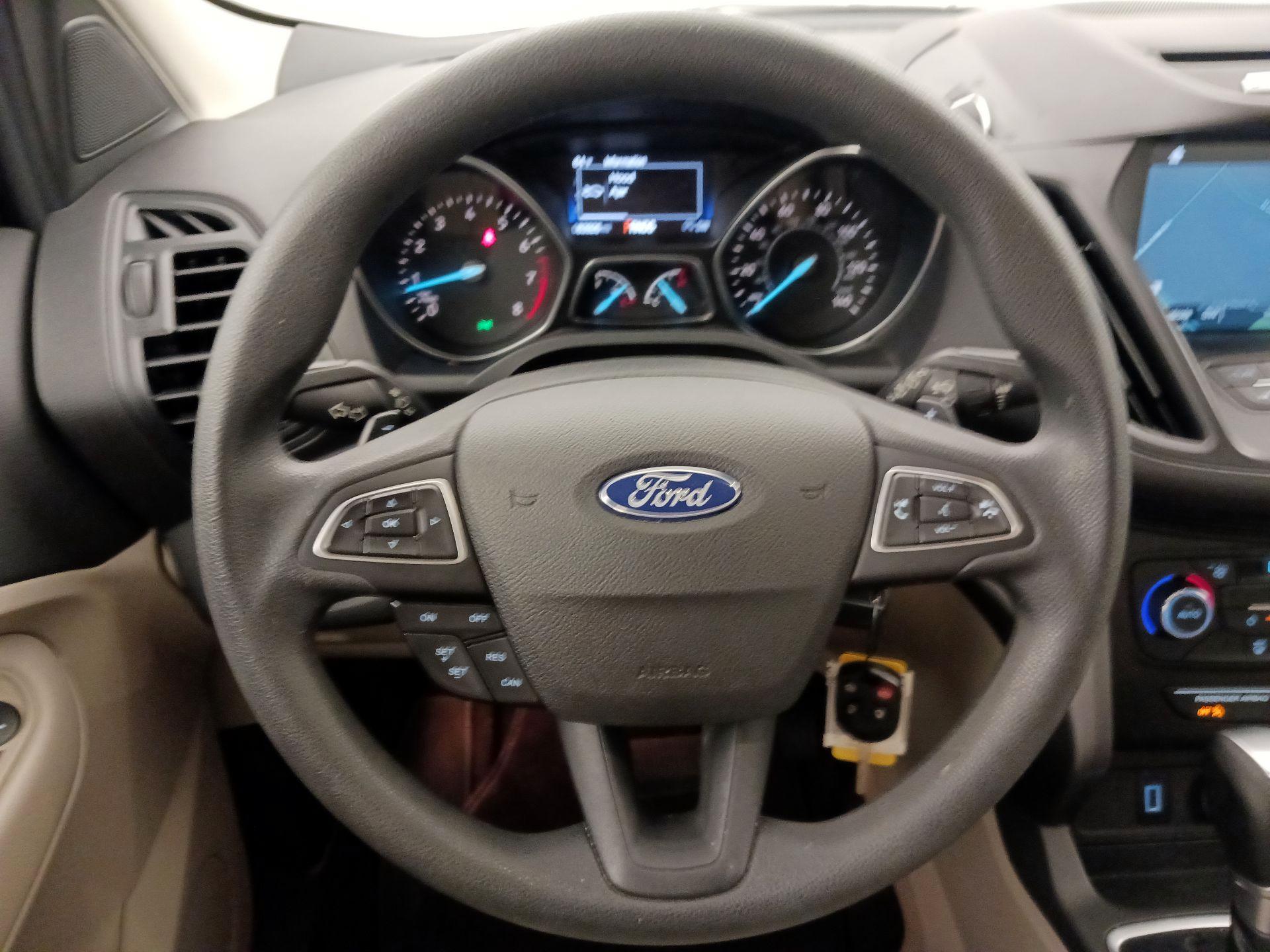 Thumbnail: 2017 Ford Escape - 10