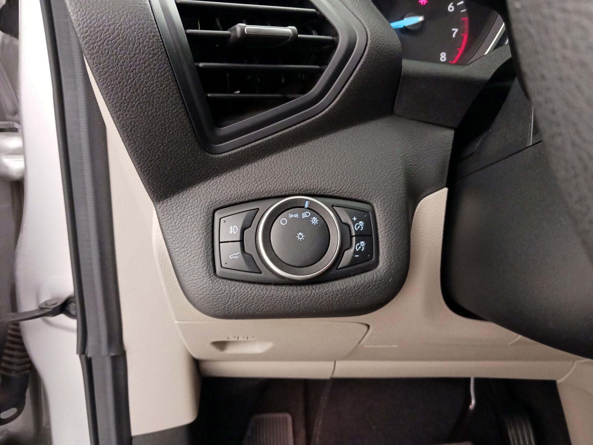 Thumbnail: 2017 Ford Escape - 13