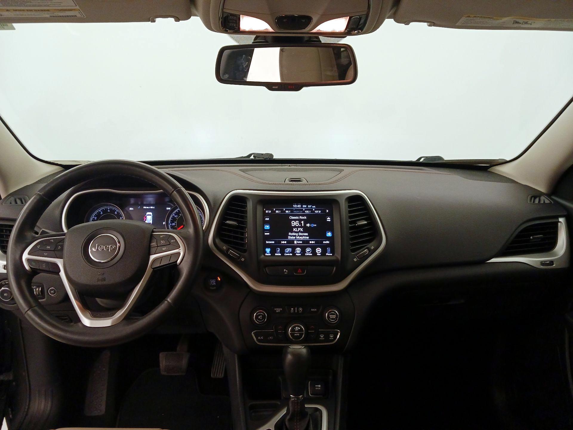 Thumbnail: 2015 Jeep Cherokee - 9