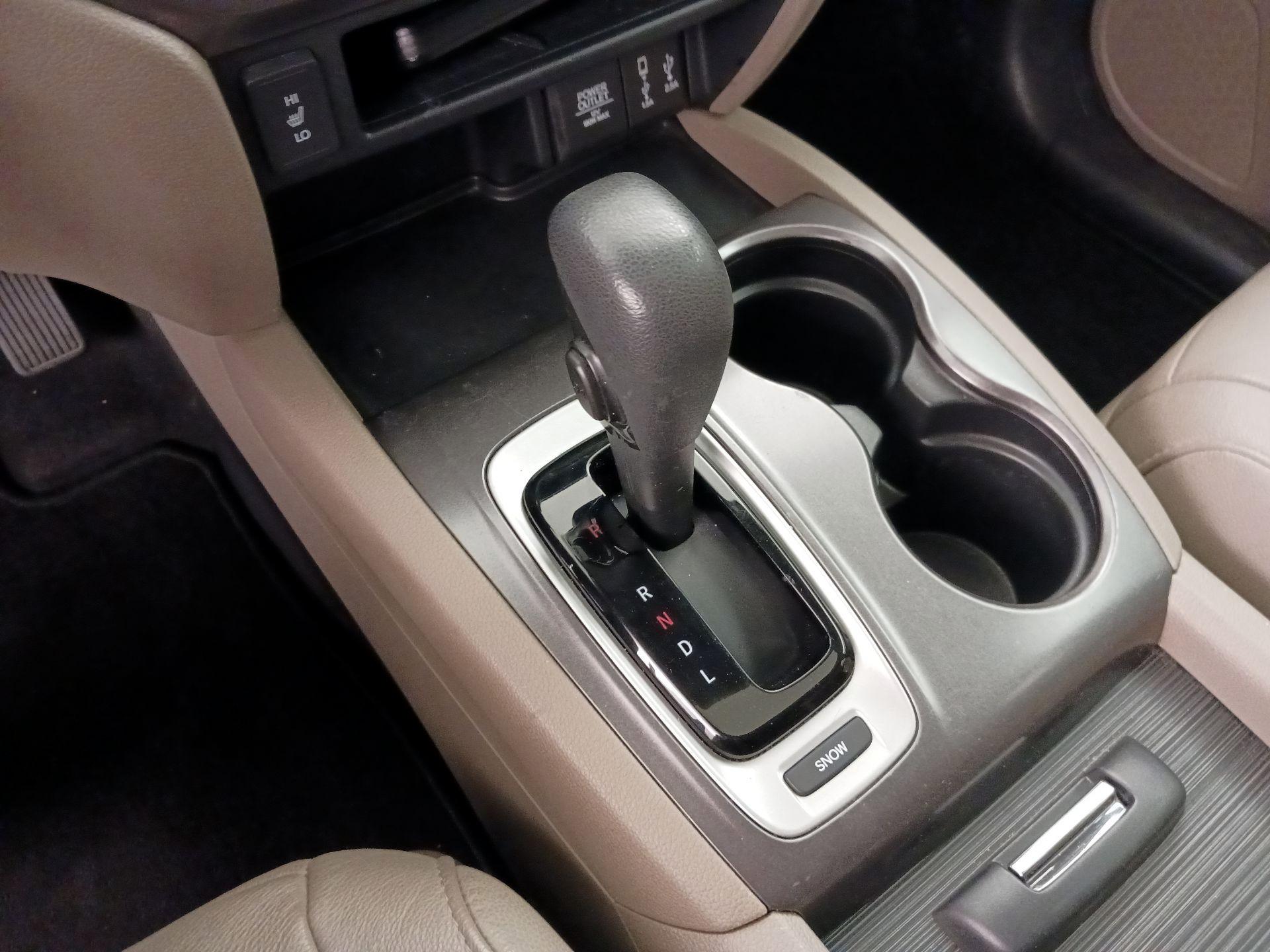 Thumbnail: 2017 Honda Pilot - 18