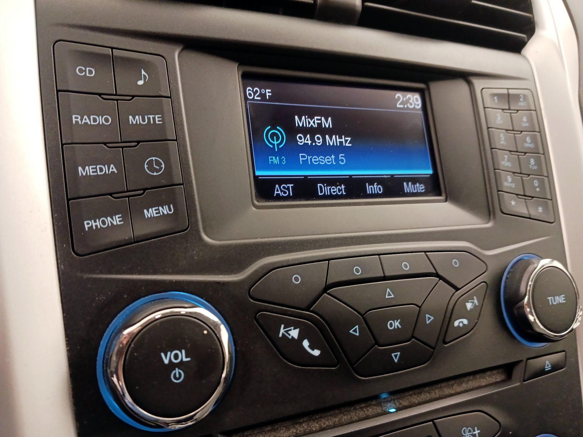 Thumbnail: 2015 Ford Fusion - 15