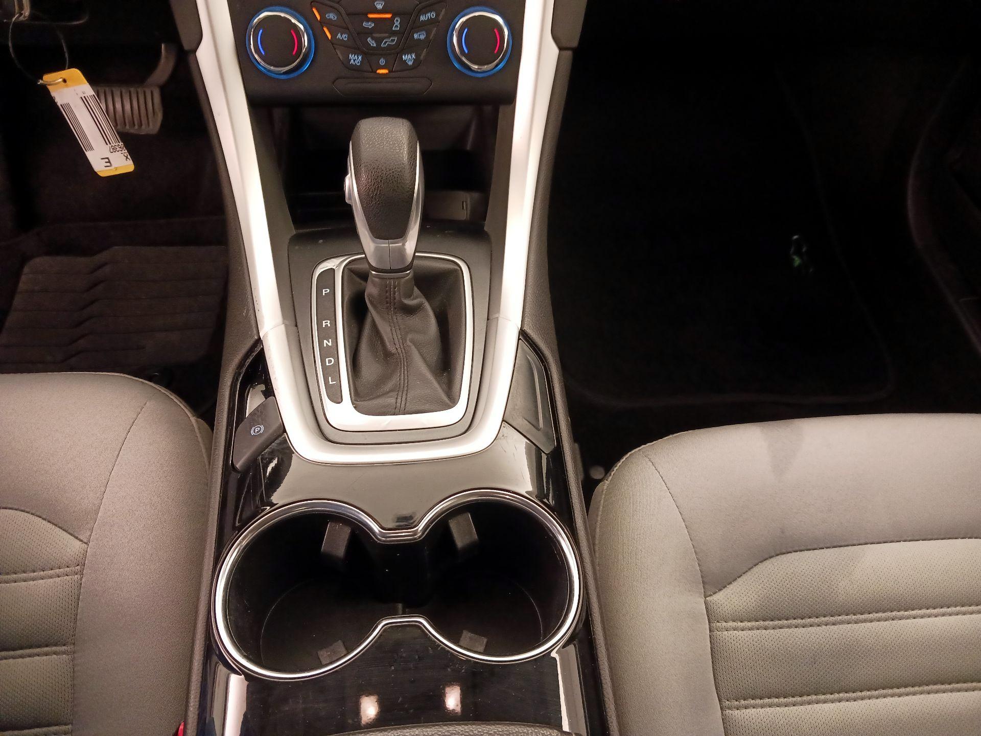 Thumbnail: 2015 Ford Fusion - 17